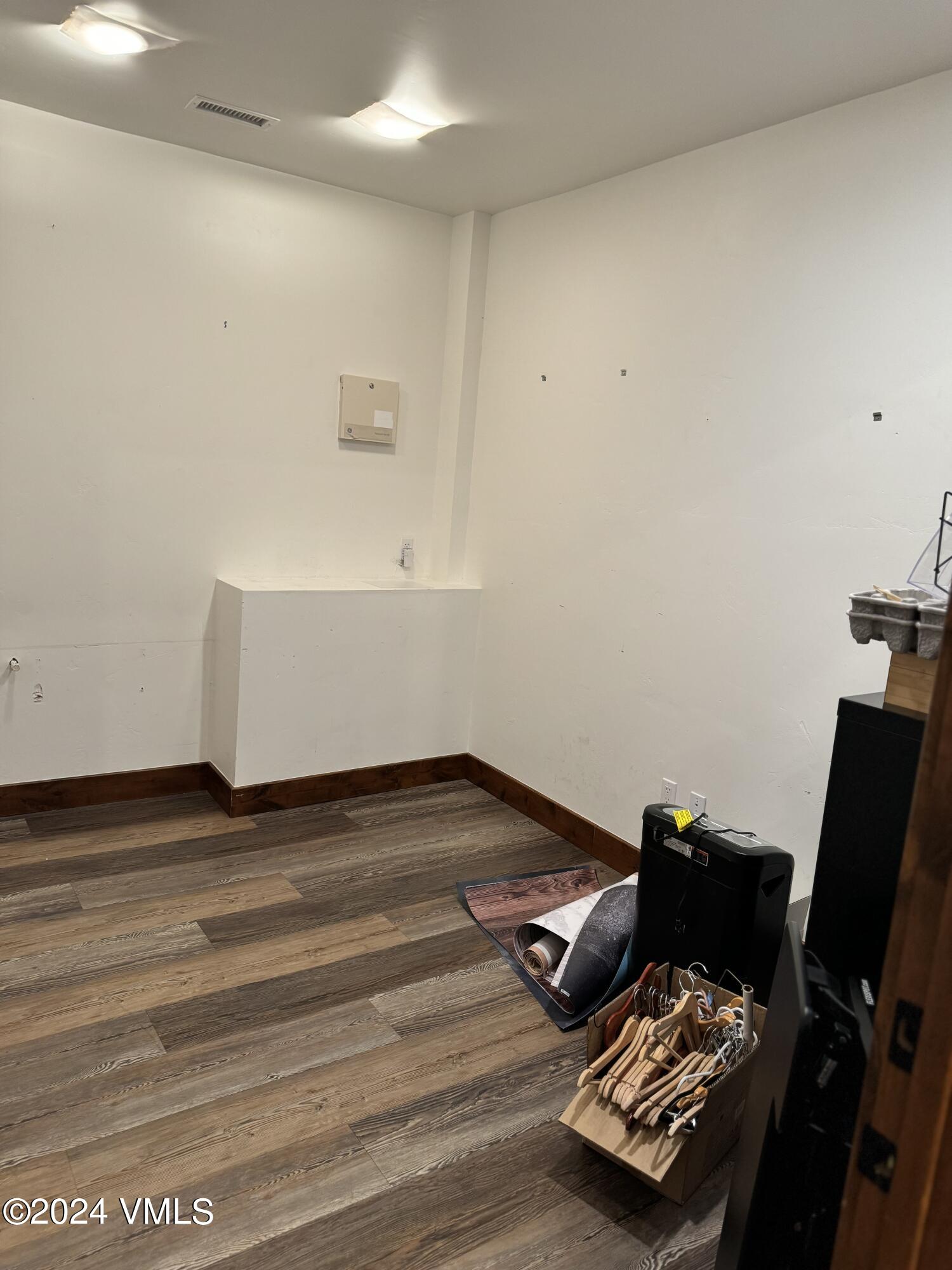 Eagle, Colorado 81631, United States, ,Commercial,Pending,50560