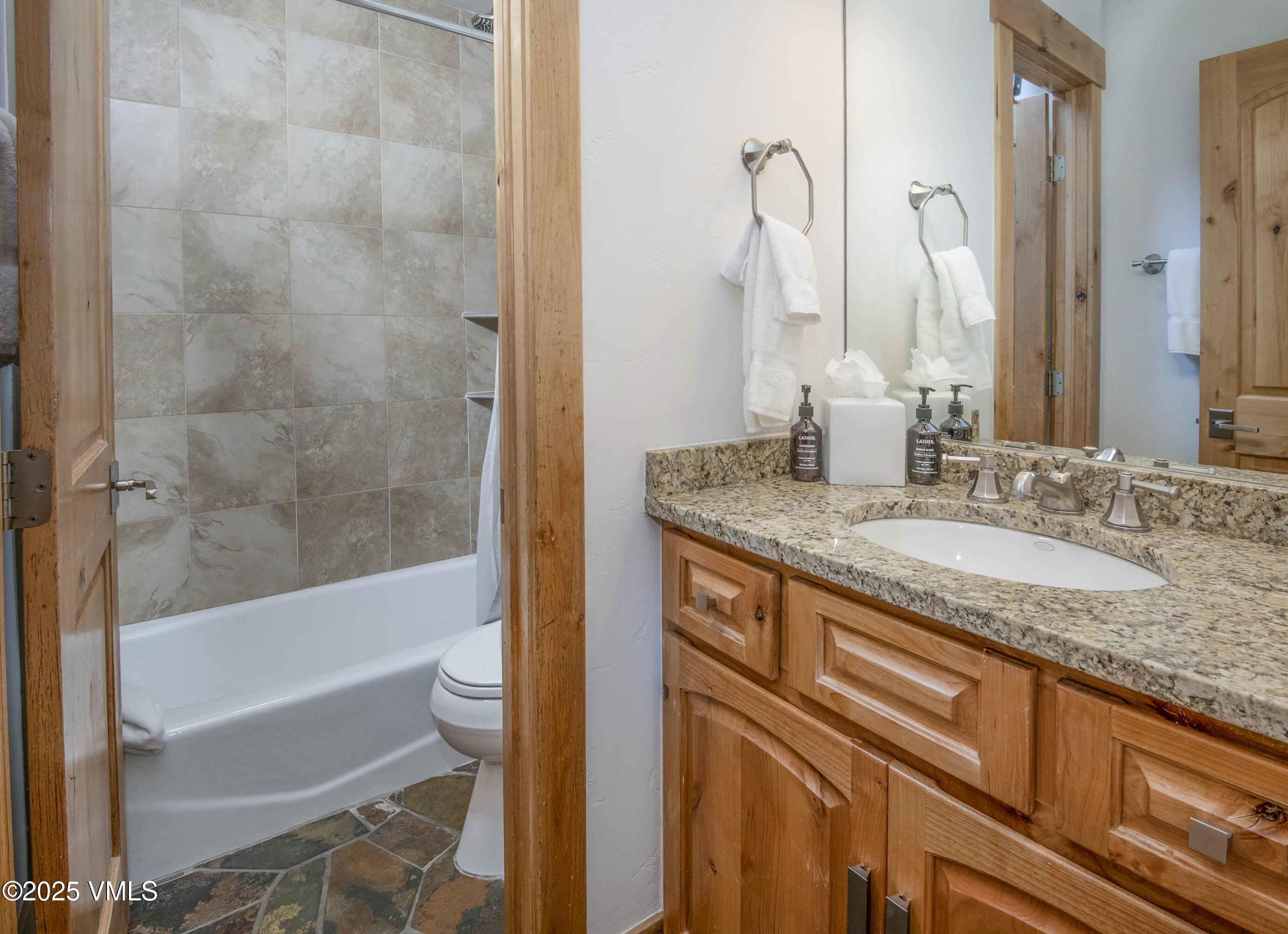 Vail, Colorado 81657, United States, 1 Bedroom Bedrooms, ,1 BathroomBathrooms,Residential,Active,253483