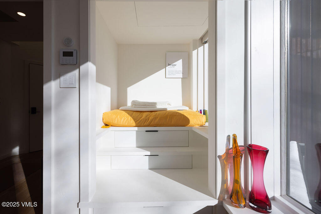 Vail, Colorado 81657, United States, 3 Bedrooms Bedrooms, ,2 BathroomsBathrooms,Residential,Active,255050