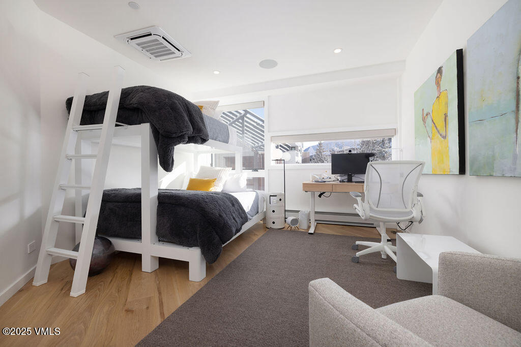 Vail, Colorado 81657, United States, 3 Bedrooms Bedrooms, ,2 BathroomsBathrooms,Residential,Active,255050