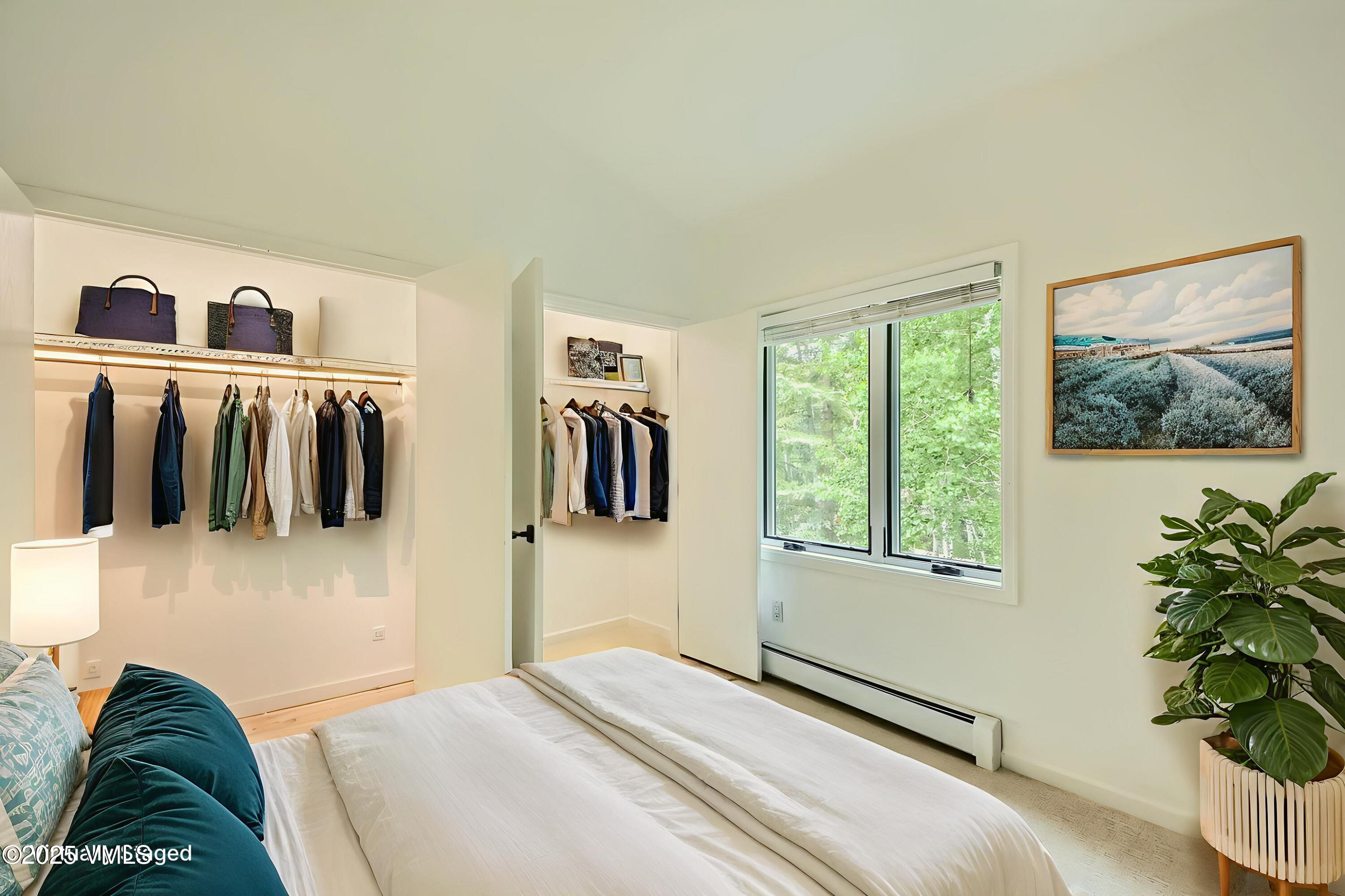 Vail, Colorado 81657, United States, 4 Bedrooms Bedrooms, ,3 BathroomsBathrooms,Residential,Active,201126