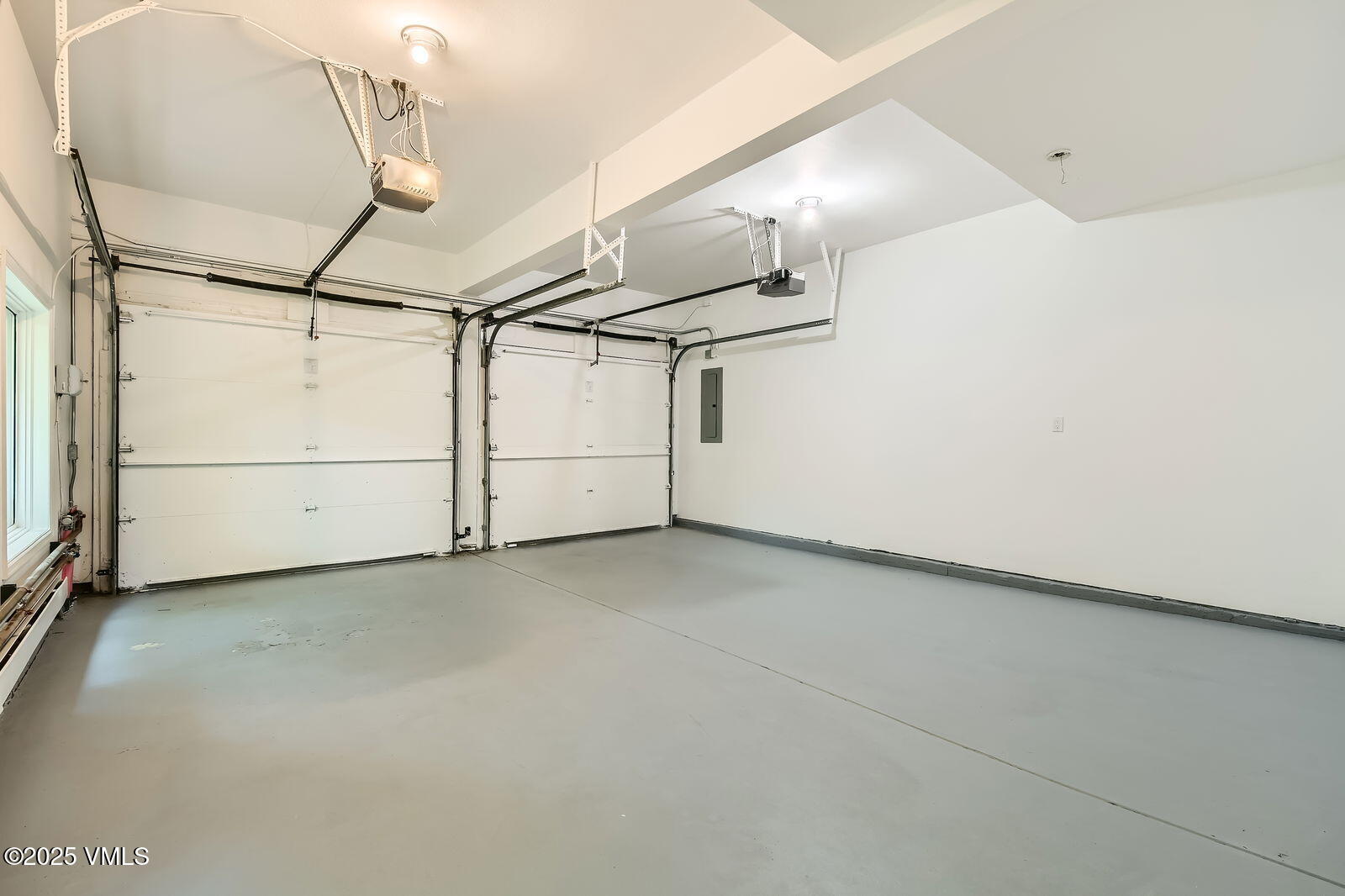 Vail, Colorado 81657, United States, 4 Bedrooms Bedrooms, ,3 BathroomsBathrooms,Residential,Active,201126