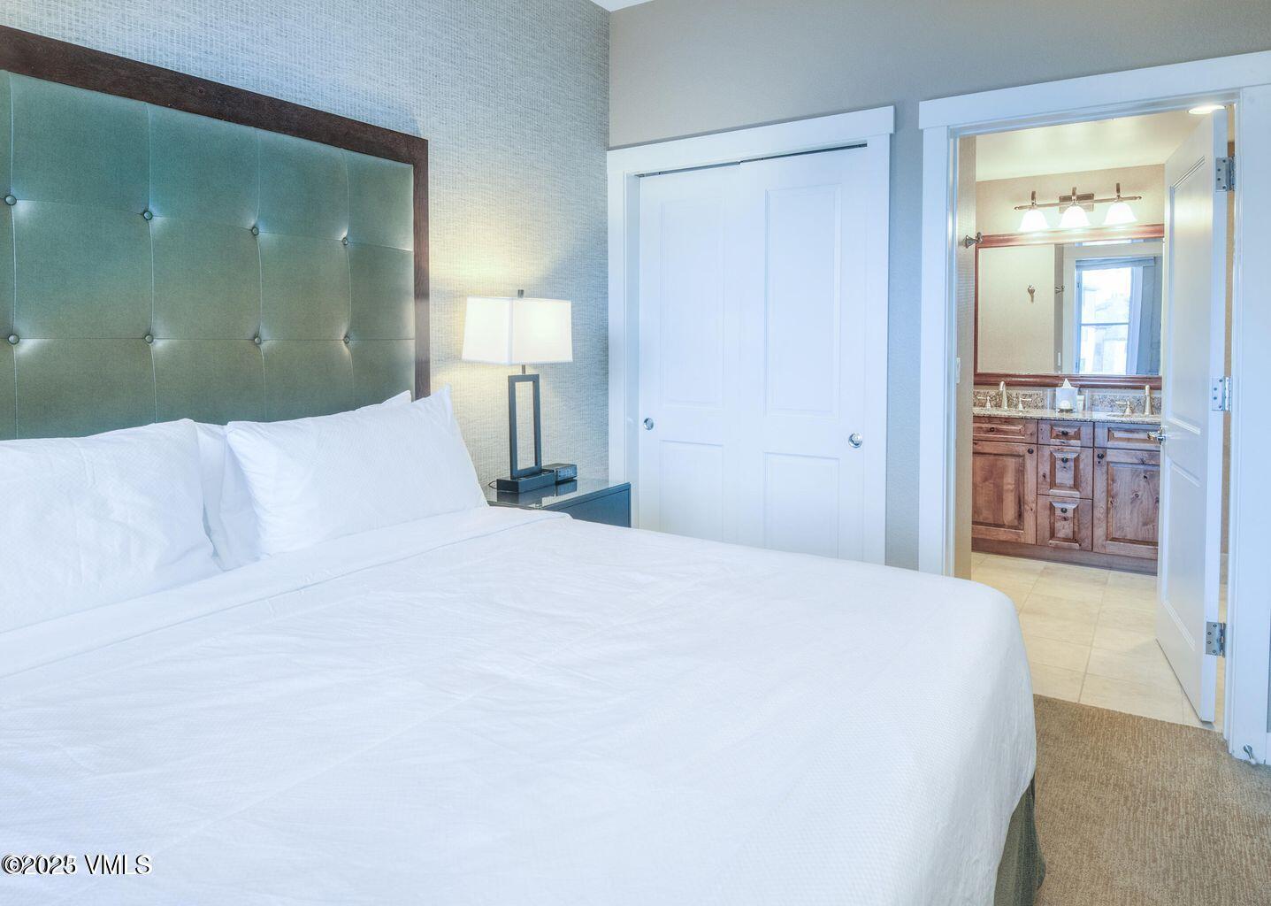 Avon, Colorado 81620, United States, 2 Bedrooms Bedrooms, ,2 BathroomsBathrooms,Residential,Active,6008