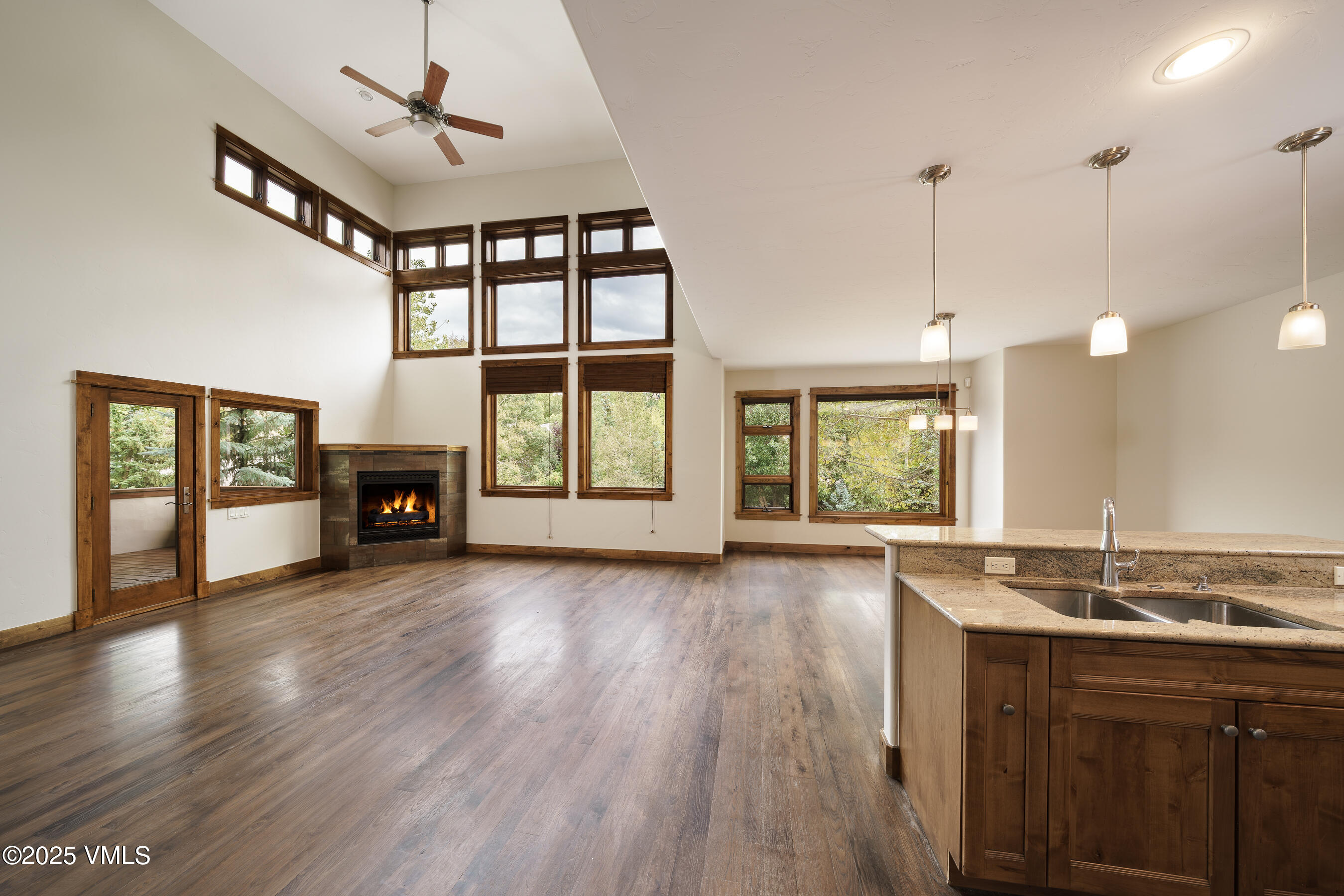 Edwards, Colorado 81632, United States, 5 Bedrooms Bedrooms, ,5 BathroomsBathrooms,Residential,Active,211368