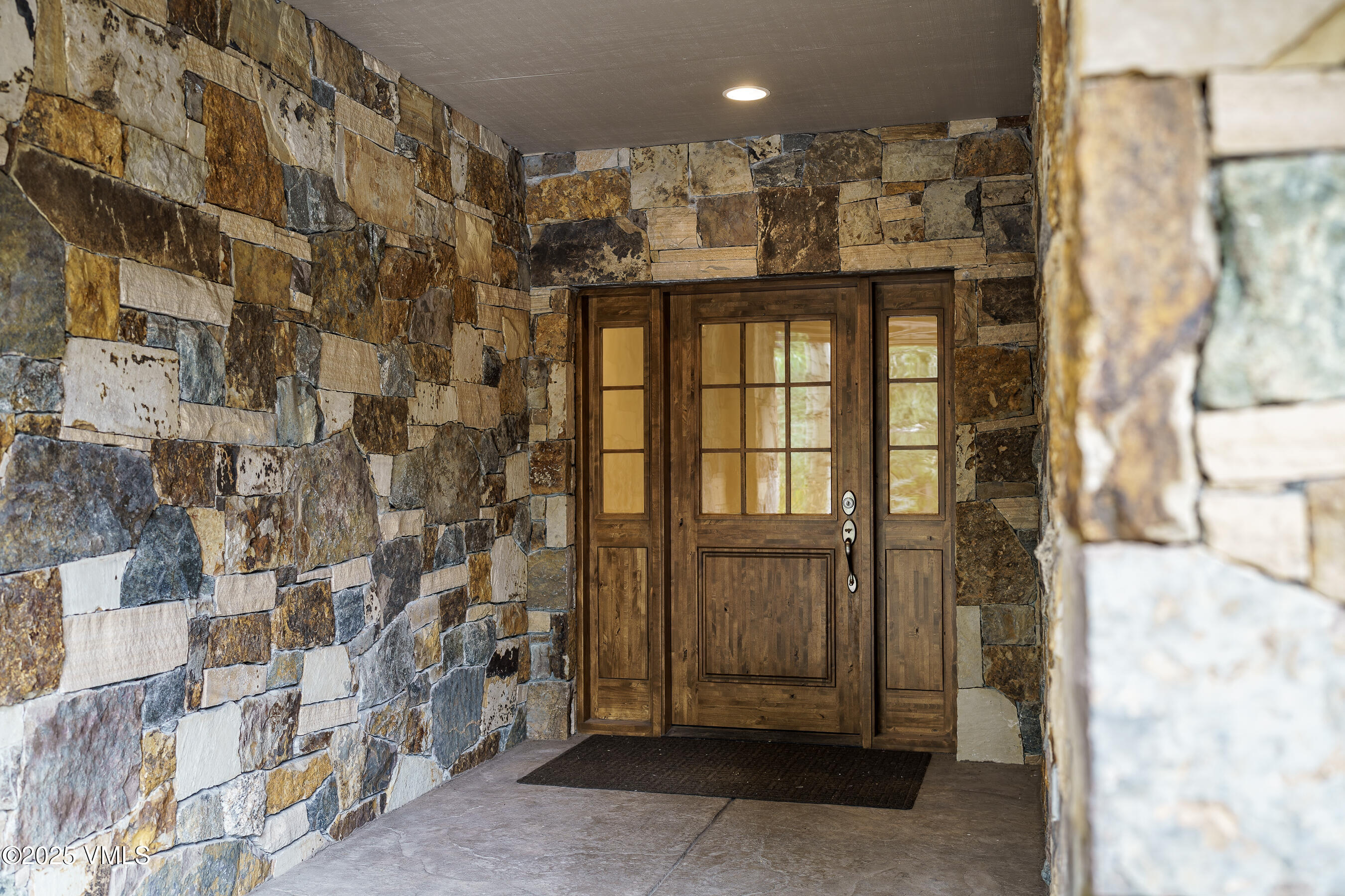 Edwards, Colorado 81632, United States, 5 Bedrooms Bedrooms, ,5 BathroomsBathrooms,Residential,Active,211368