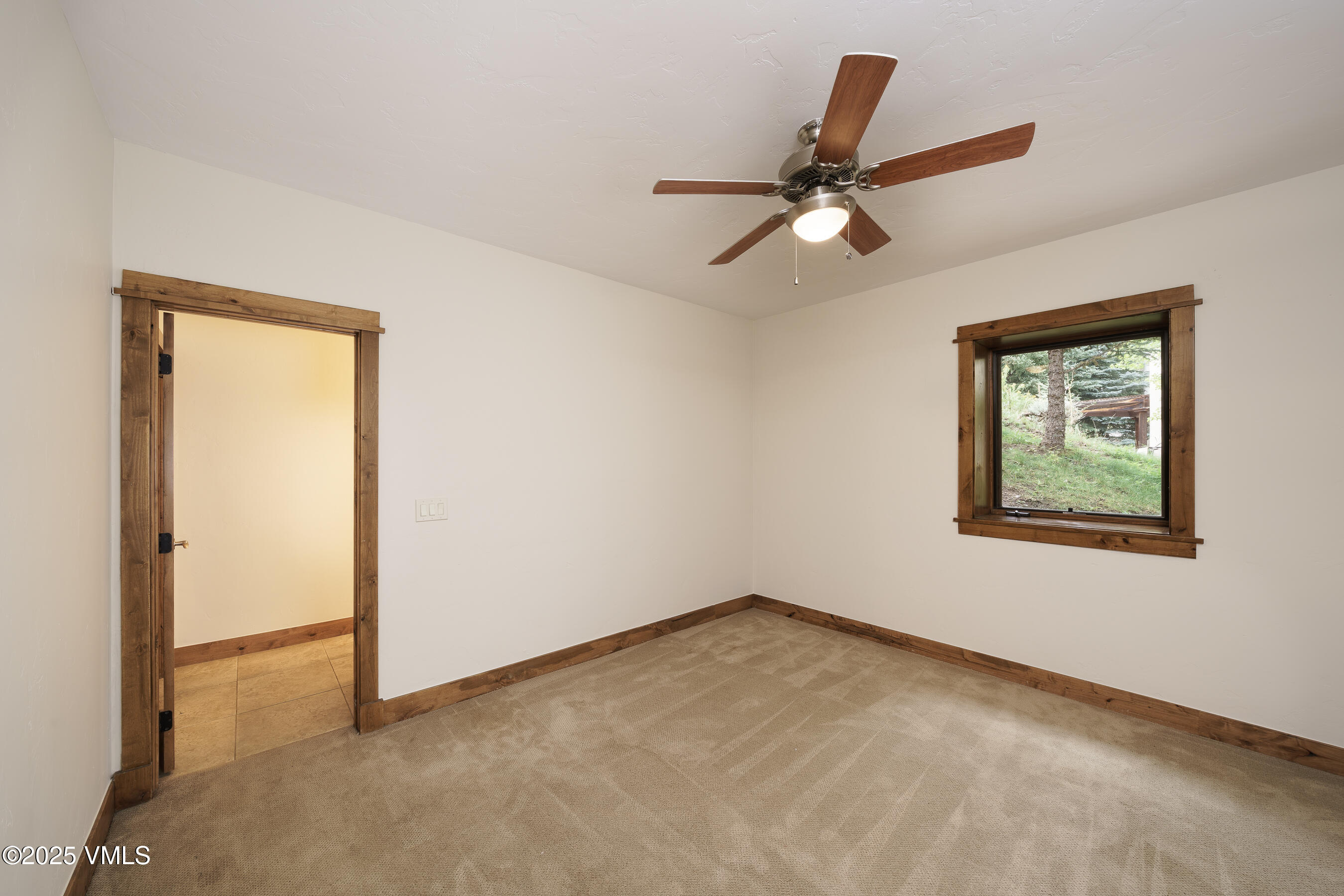 Edwards, Colorado 81632, United States, 5 Bedrooms Bedrooms, ,5 BathroomsBathrooms,Residential,Active,211368