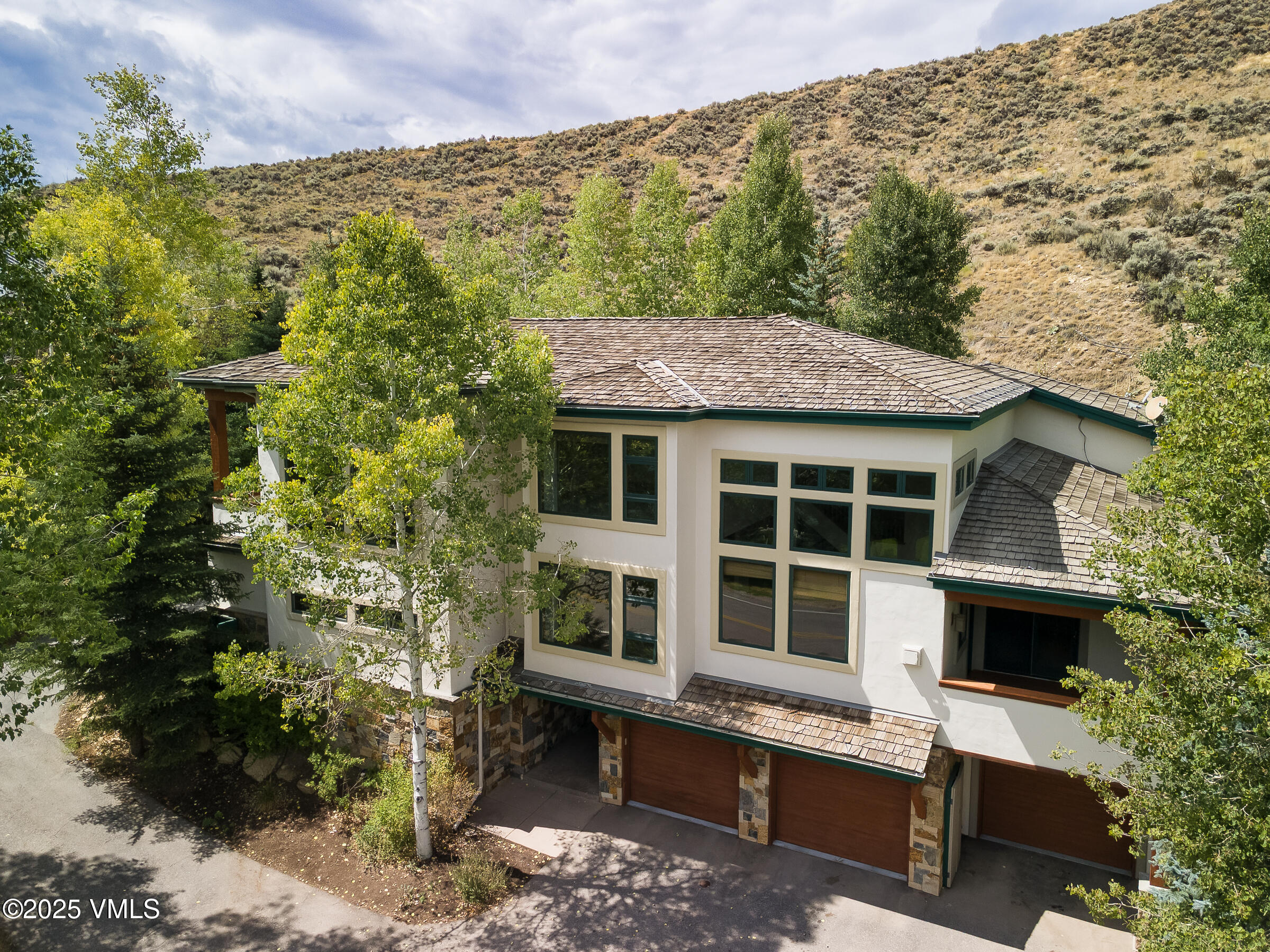 Edwards, Colorado 81632, United States, 5 Bedrooms Bedrooms, ,5 BathroomsBathrooms,Residential,Active,211368