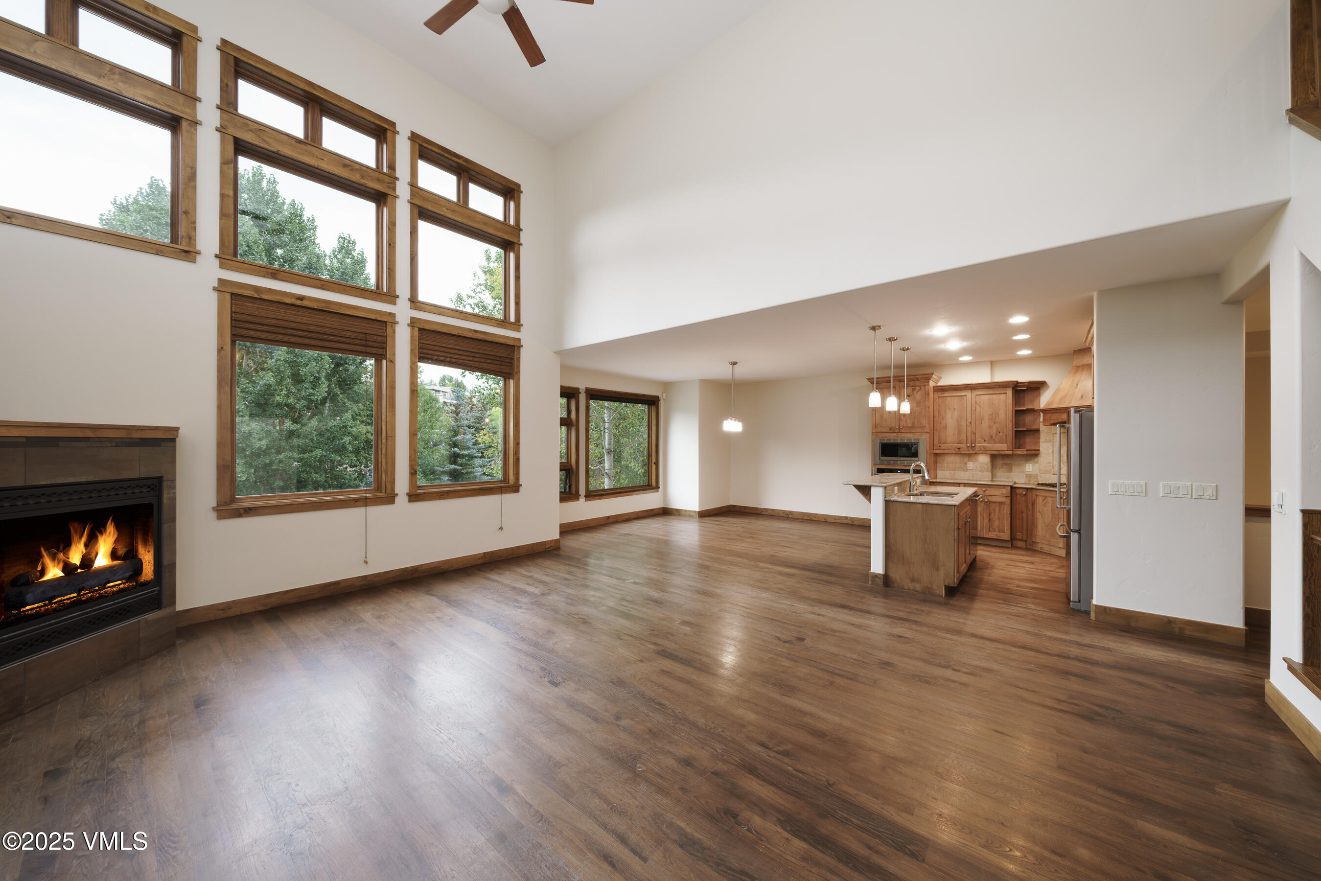 Edwards, Colorado 81632, United States, 5 Bedrooms Bedrooms, ,5 BathroomsBathrooms,Residential,Active,211368