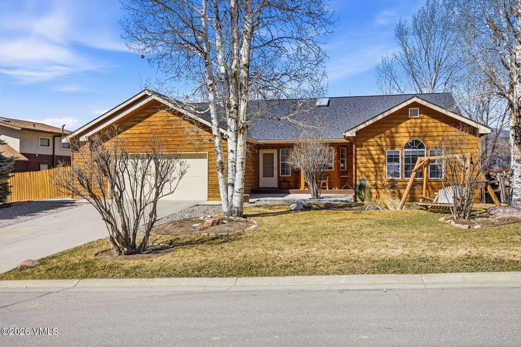 Photo of 5 Condor Drive, Eagle, CO 81631 (MLS # 1013756)