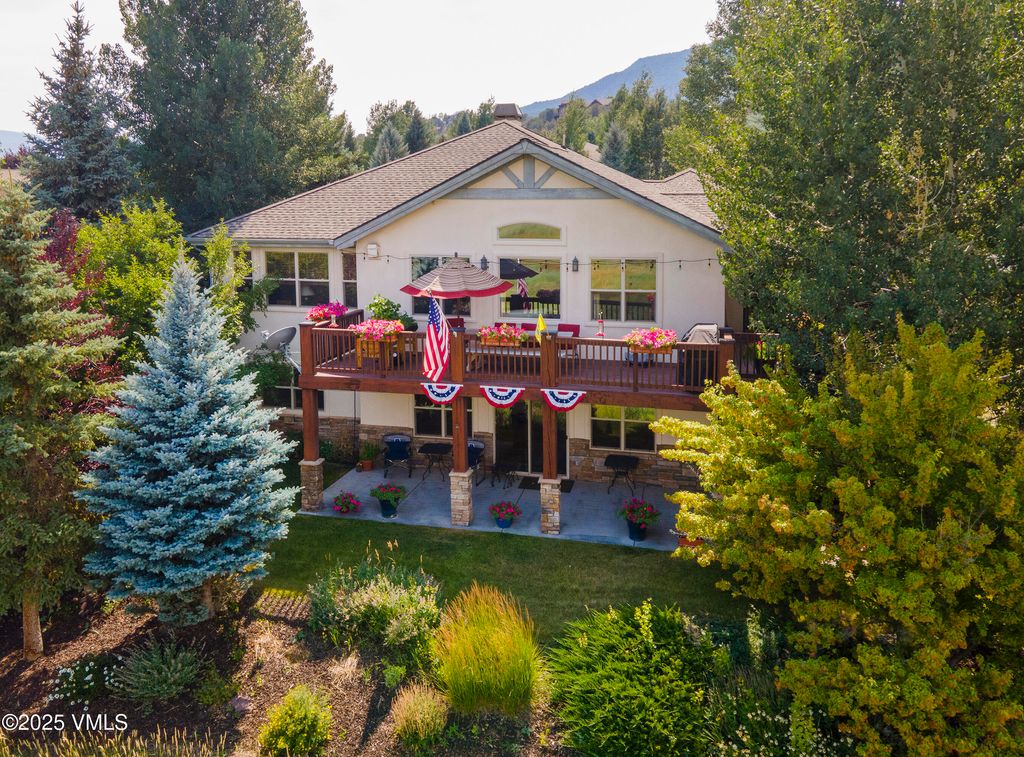 Photo of 75 Cottage Drive, Gypsum, CO 81637 (MLS # 1013806)