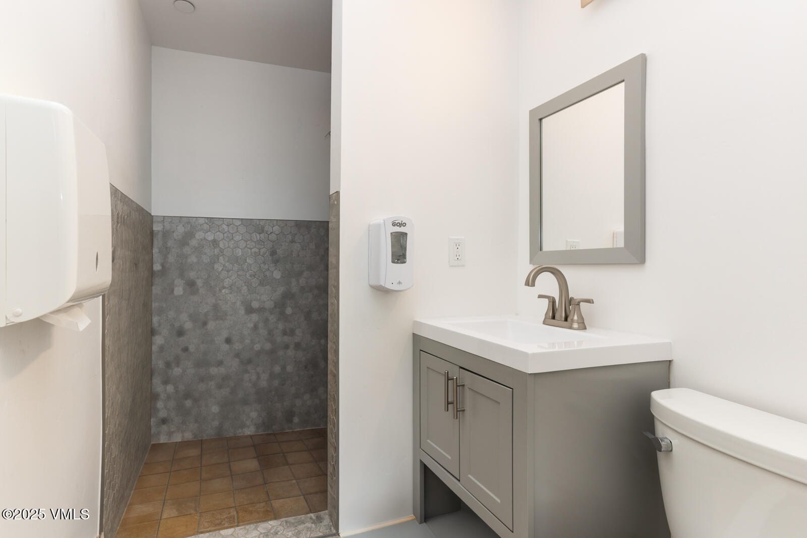 Edwards, Colorado 81632, United States, ,Commercial,Active,118629