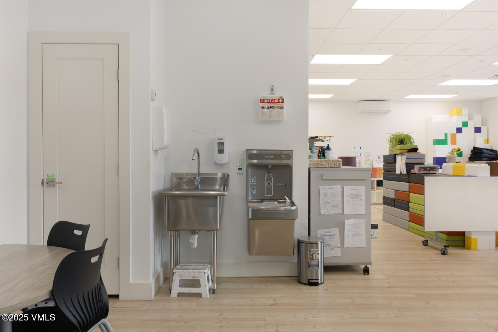 Edwards, Colorado 81632, United States, ,Commercial,Active,118629