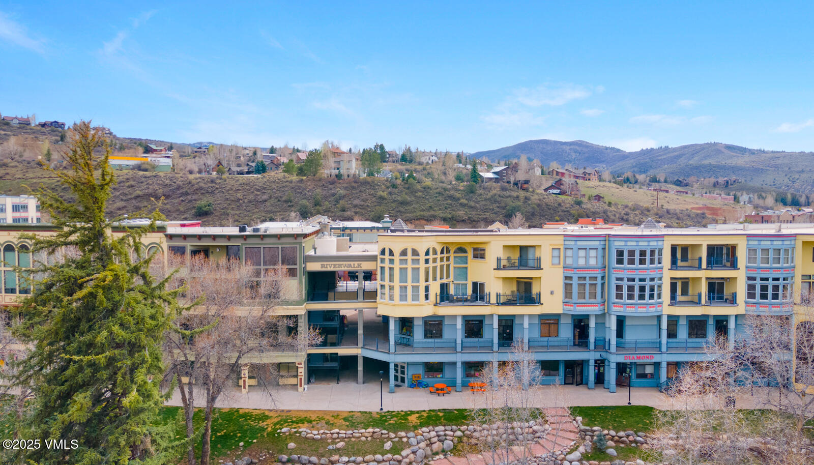 Edwards, Colorado 81632, United States, ,Commercial,Active,118629