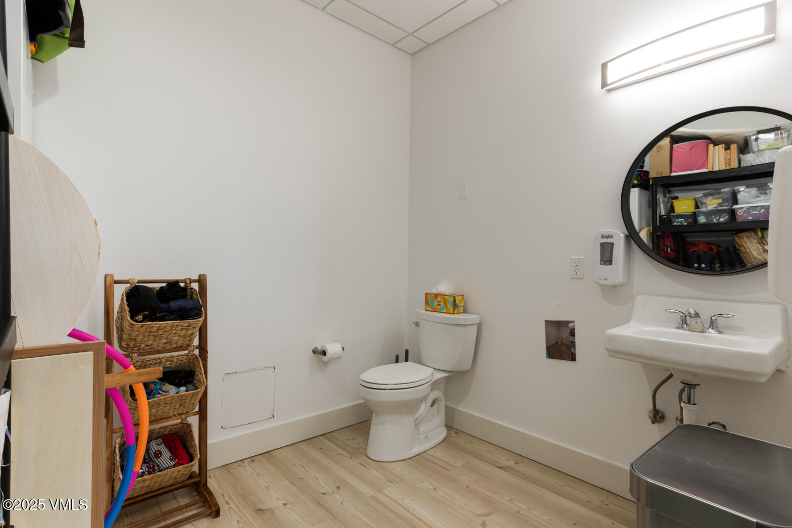 Edwards, Colorado 81632, United States, ,Commercial,Active,118629