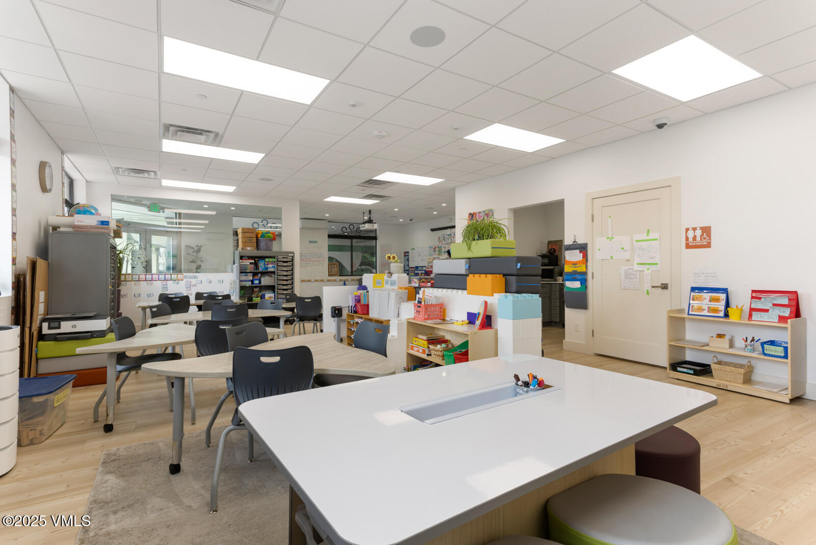 Edwards, Colorado 81632, United States, ,Commercial,Active,118629