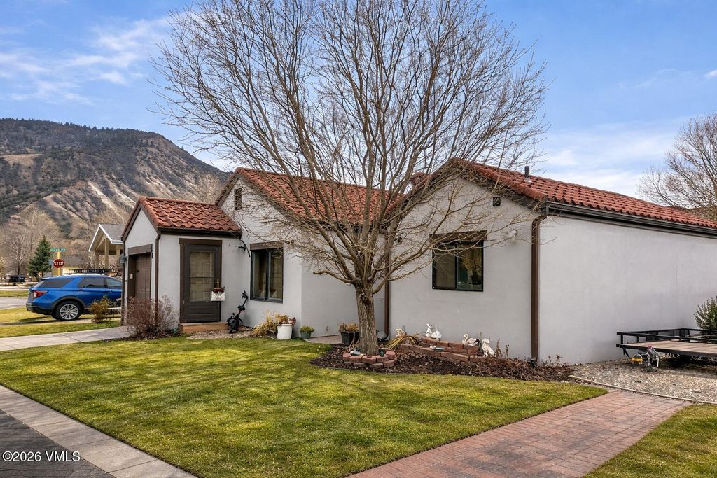 Photo of 23 Bluegill Loop, Gypsum, CO 81637 (MLS # 1013652)