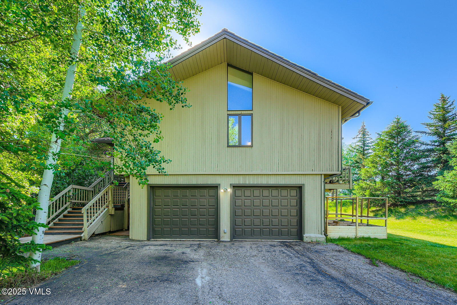 Edwards, Colorado 81632, United States, 3 Bedrooms Bedrooms, ,2 BathroomsBathrooms,Residential,Active,155940