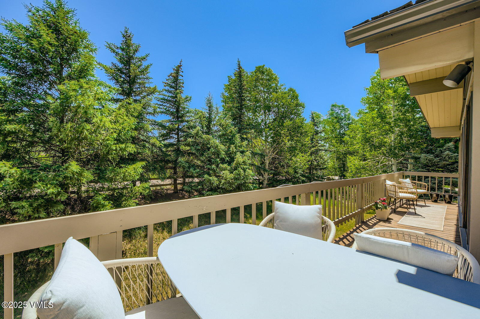 Edwards, Colorado 81632, United States, 3 Bedrooms Bedrooms, ,2 BathroomsBathrooms,Residential,Active,155940