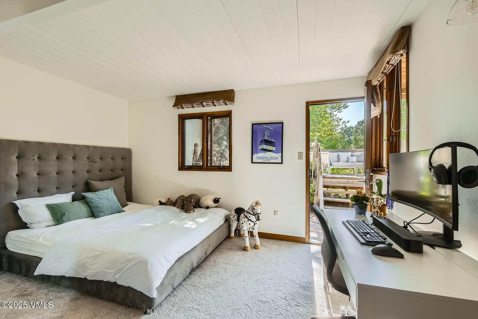 Edwards, Colorado 81632, United States, 3 Bedrooms Bedrooms, ,2 BathroomsBathrooms,Residential,Active,155940