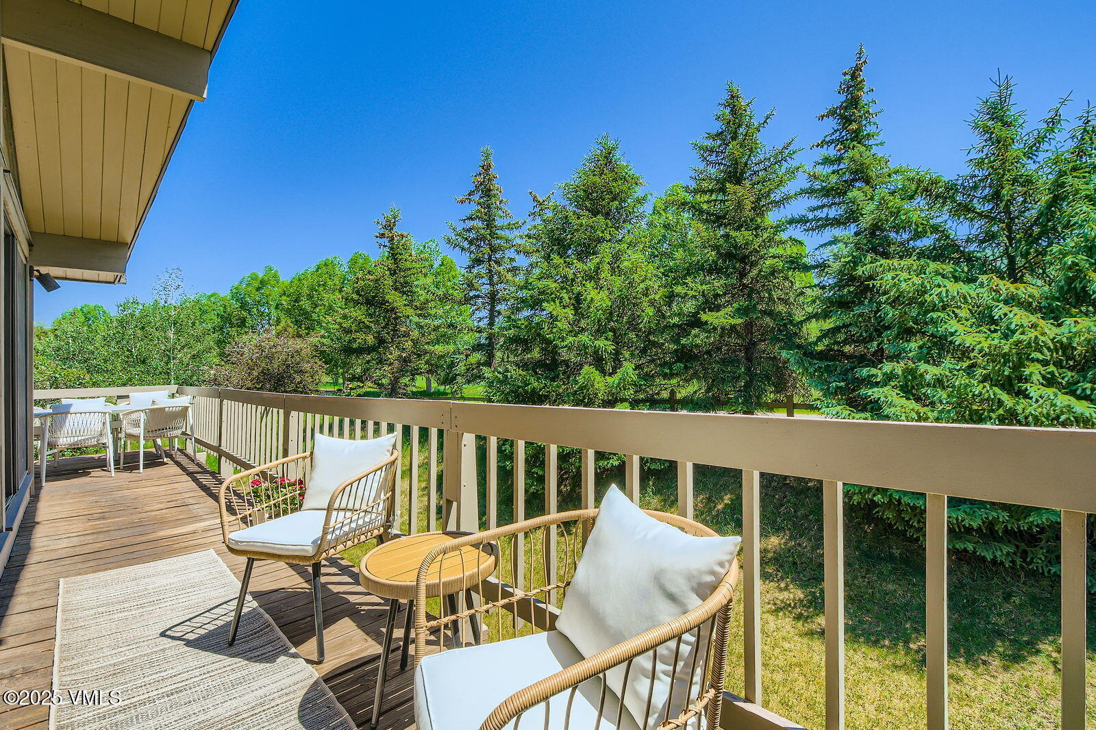 Edwards, Colorado 81632, United States, 3 Bedrooms Bedrooms, ,2 BathroomsBathrooms,Residential,Active,155940