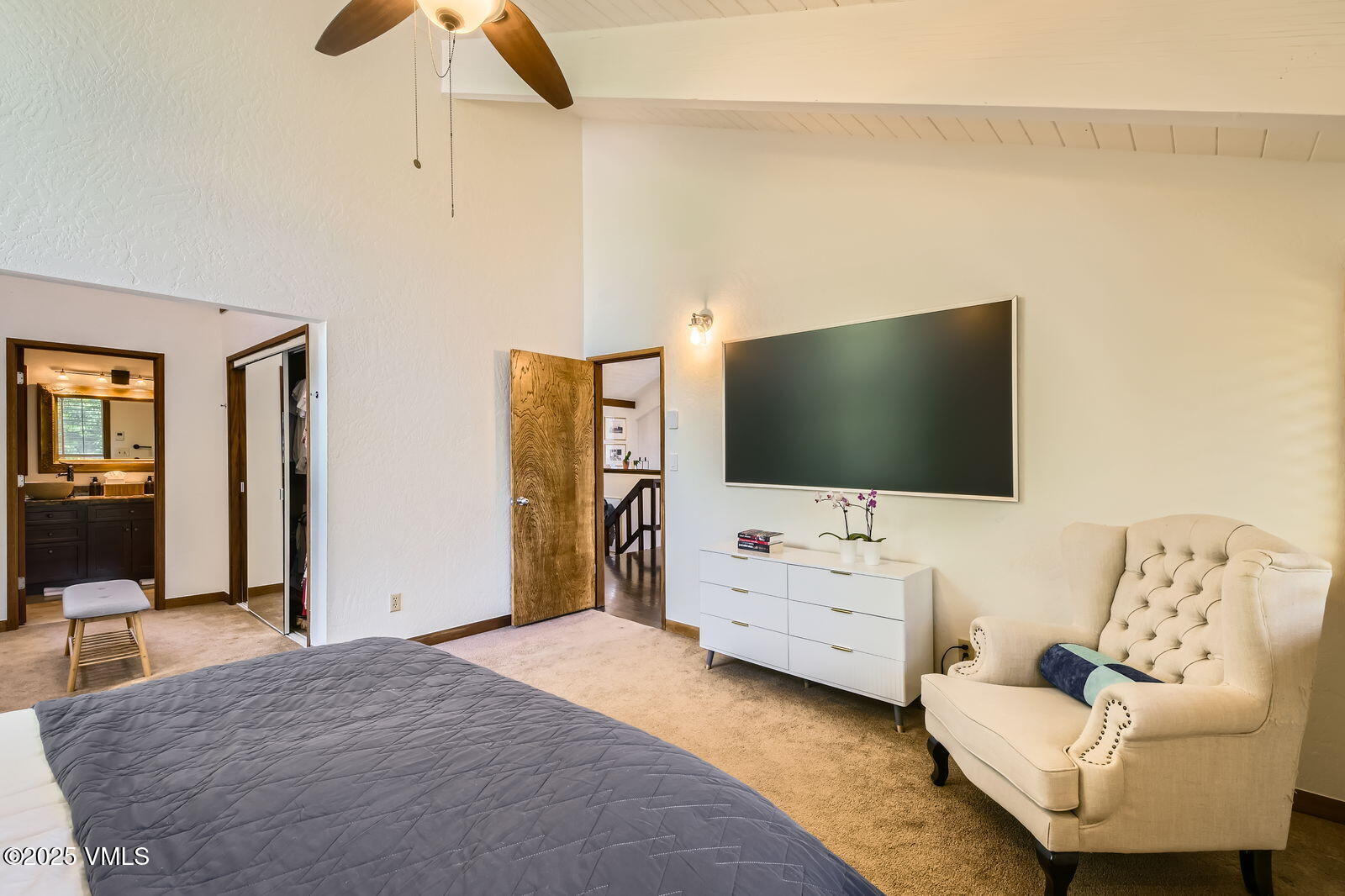 Edwards, Colorado 81632, United States, 3 Bedrooms Bedrooms, ,2 BathroomsBathrooms,Residential,Active,155940