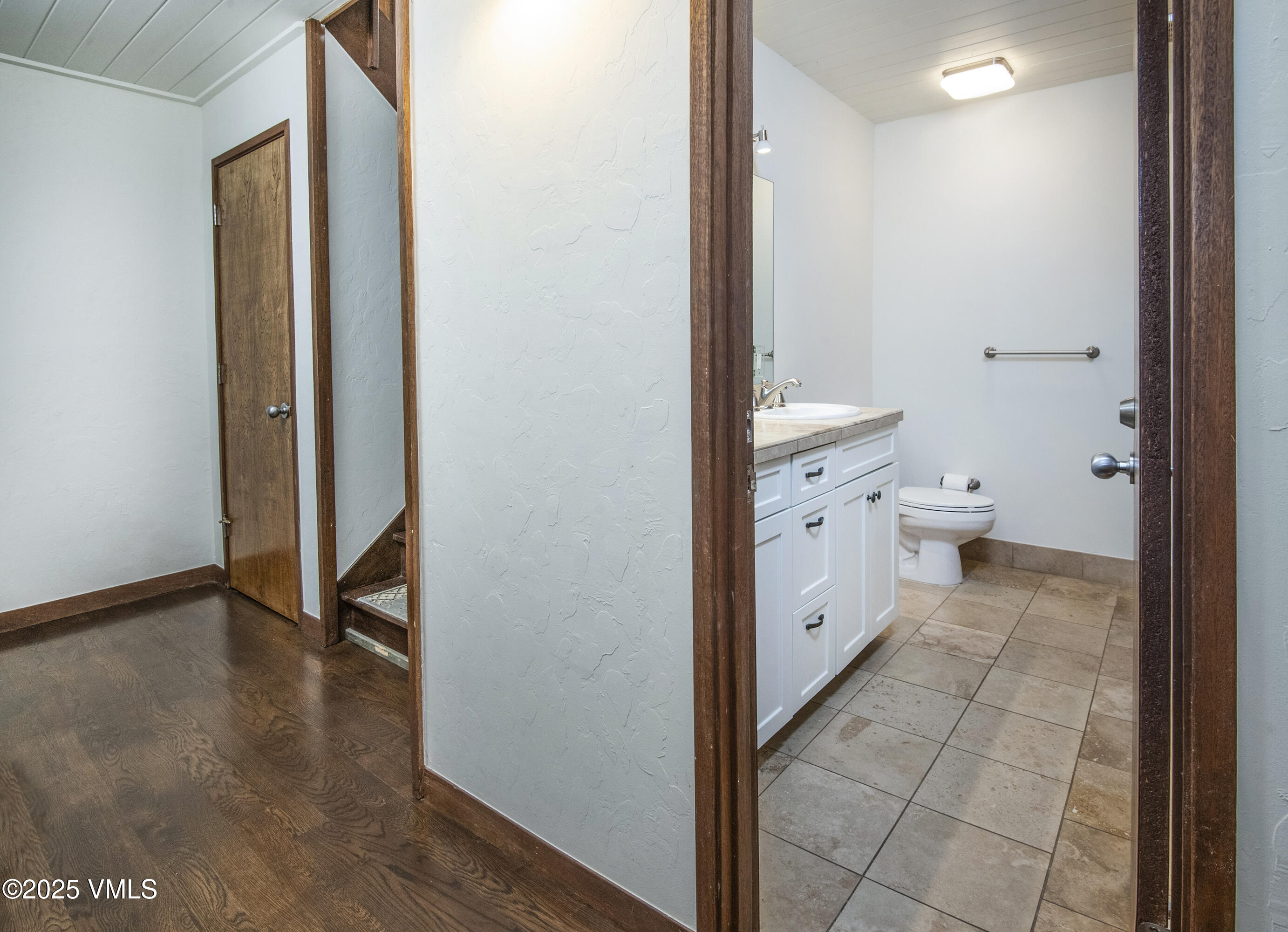 Edwards, Colorado 81632, United States, 3 Bedrooms Bedrooms, ,2 BathroomsBathrooms,Residential,Active,155940