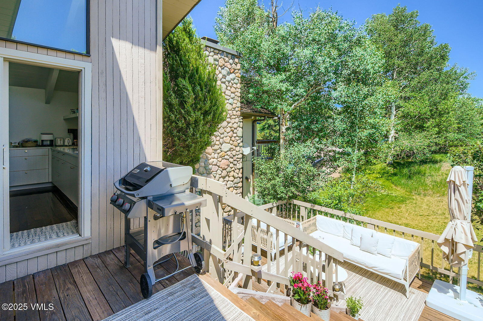 Edwards, Colorado 81632, United States, 3 Bedrooms Bedrooms, ,2 BathroomsBathrooms,Residential,Active,155940