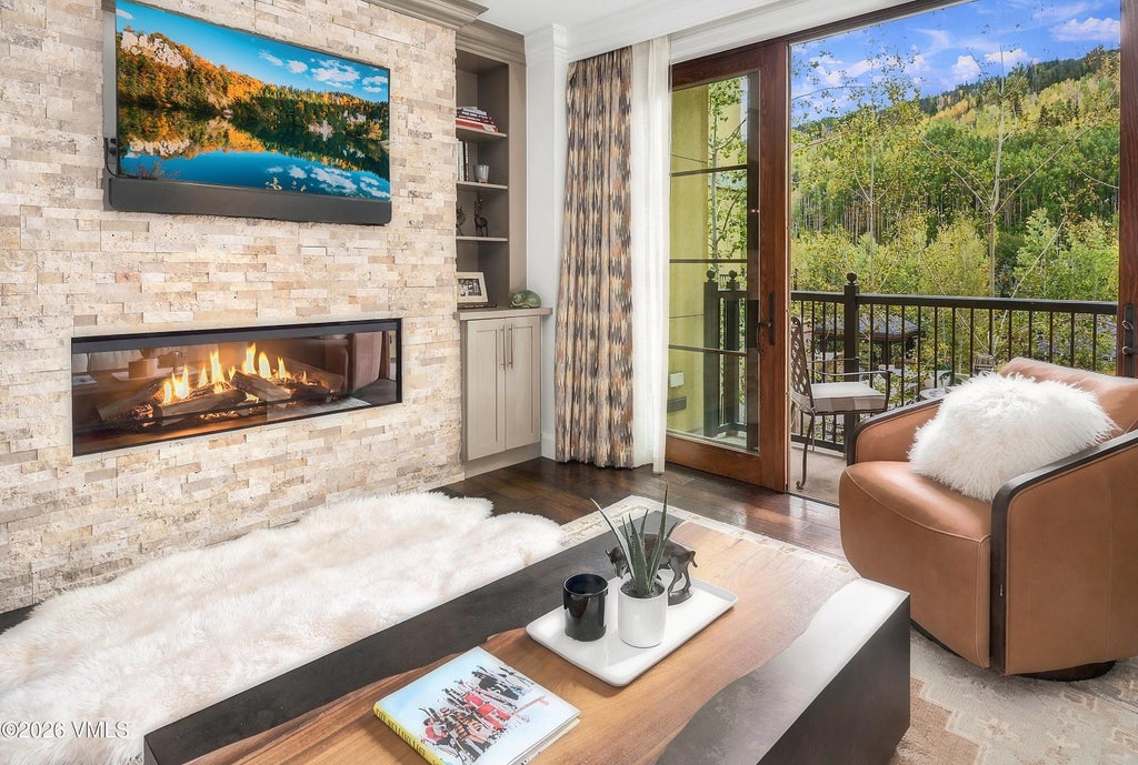 Photo of 728 W Lionshead Circle #R311, Vail, CO 81657 (MLS # 1015222)