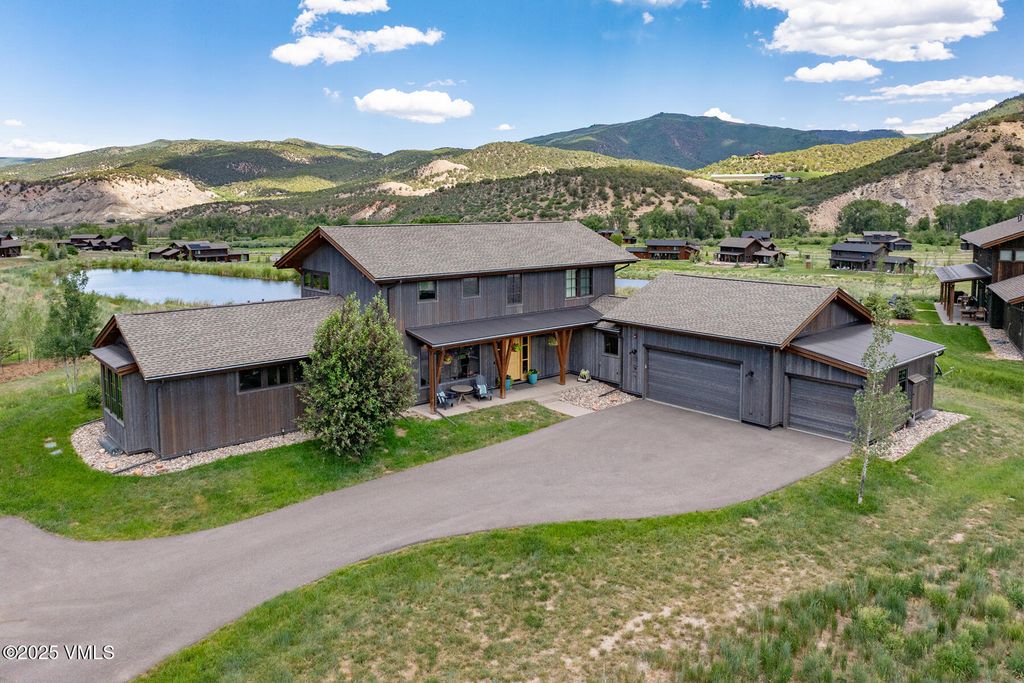 Photo of 140 Hunters View Lane, Eagle, CO 81631 (MLS # 1013730)