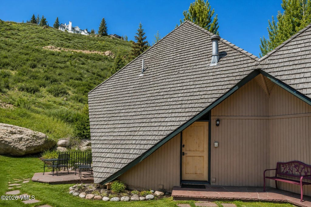 Photo of 1400 Lions Ridge Loop #A1, Vail, CO 81657 (MLS # 1013677)