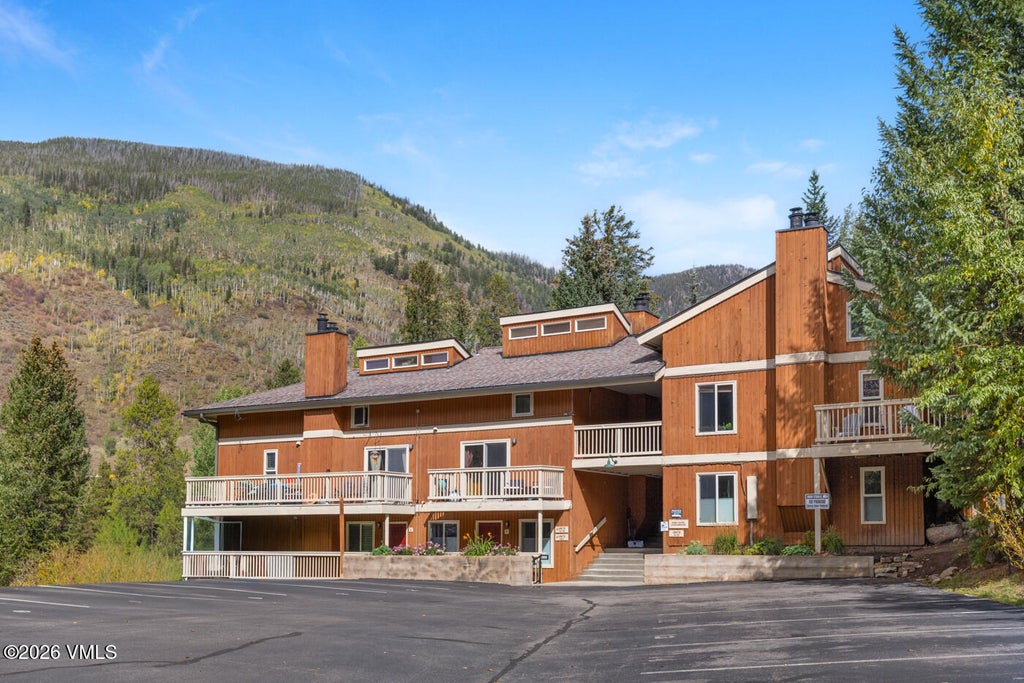 Photo of 5024 Main Gore Drive S #UNIT B14, Vail, CO 81657 (MLS # 1015190)
