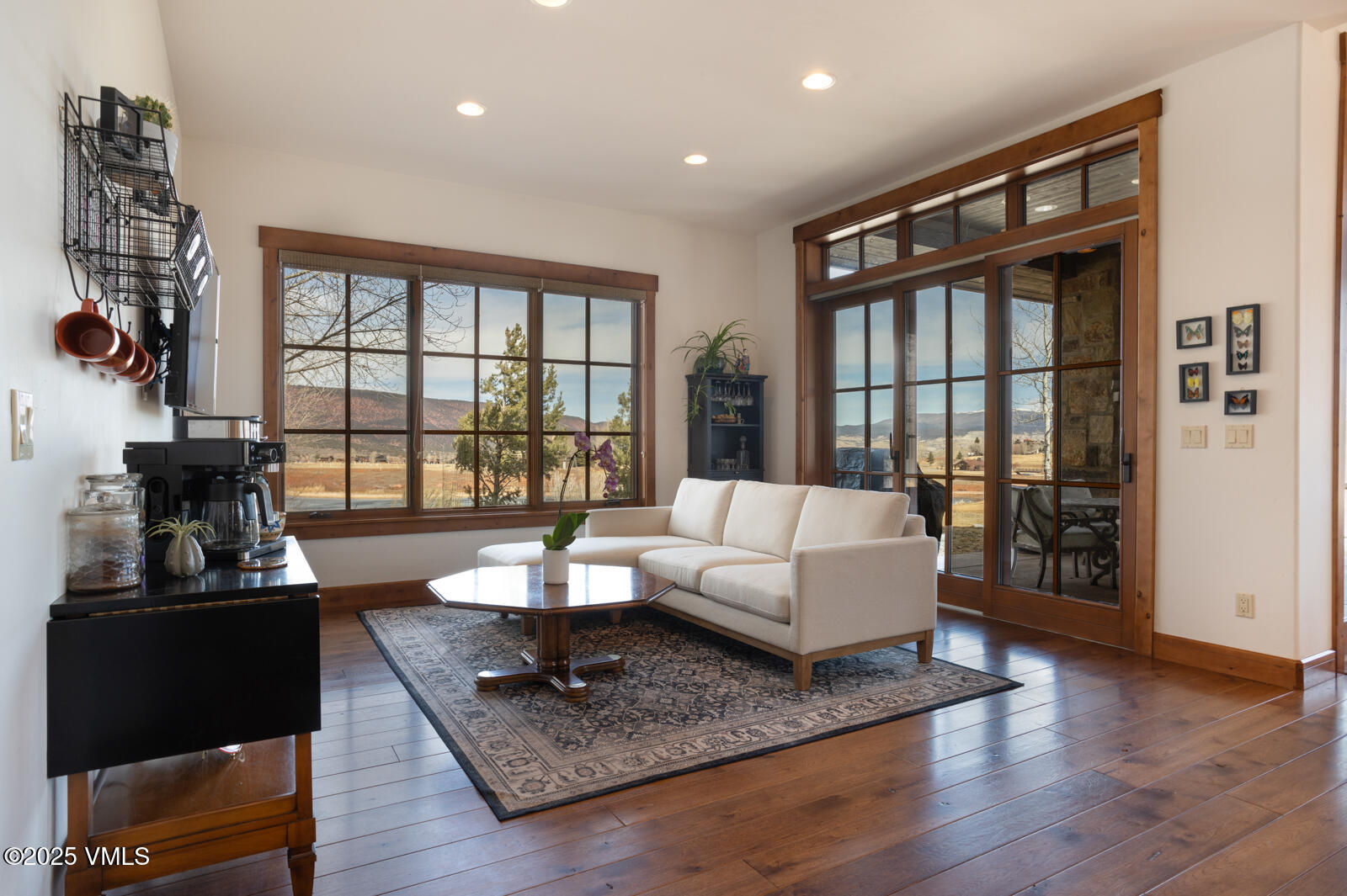 Gypsum, Colorado 81637, United States, 5 Bedrooms Bedrooms, ,6 BathroomsBathrooms,Residential,Active,90910