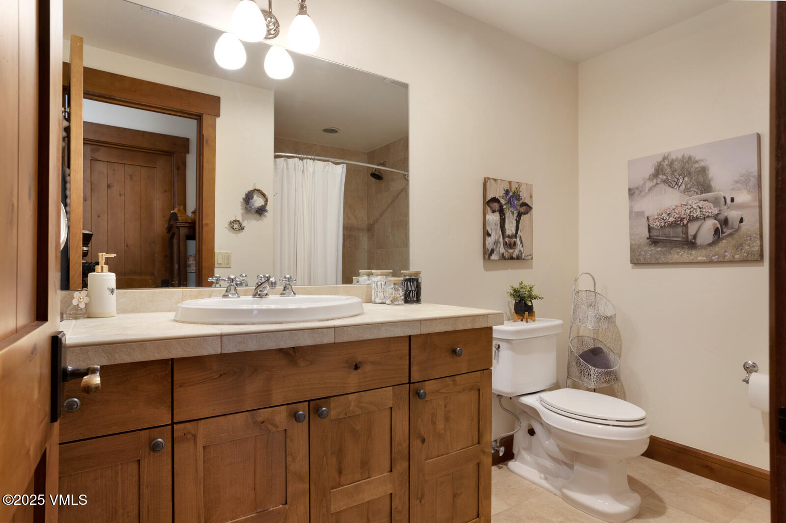 Gypsum, Colorado 81637, United States, 5 Bedrooms Bedrooms, ,6 BathroomsBathrooms,Residential,Active,90910