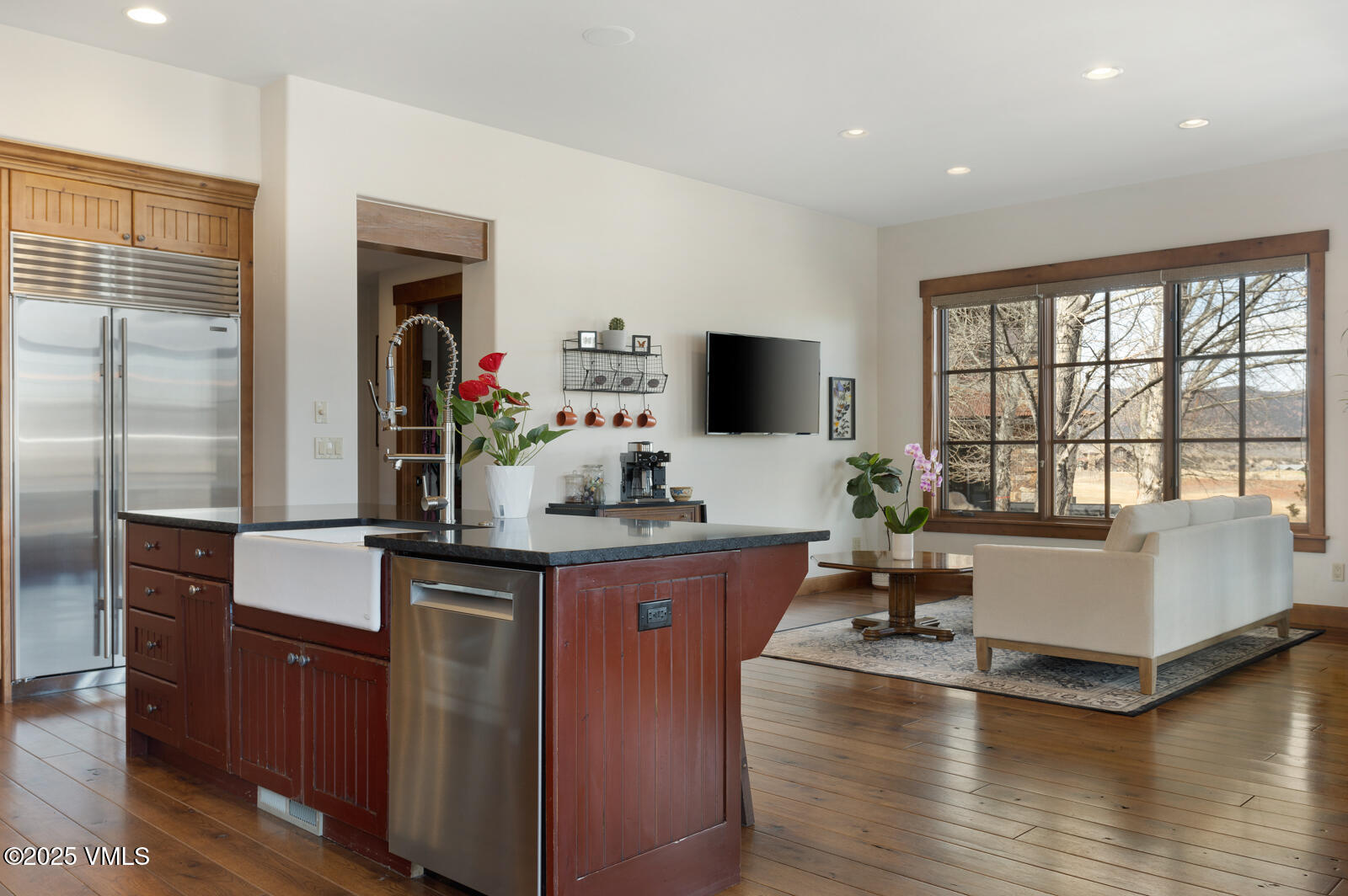 Gypsum, Colorado 81637, United States, 5 Bedrooms Bedrooms, ,6 BathroomsBathrooms,Residential,Active,90910