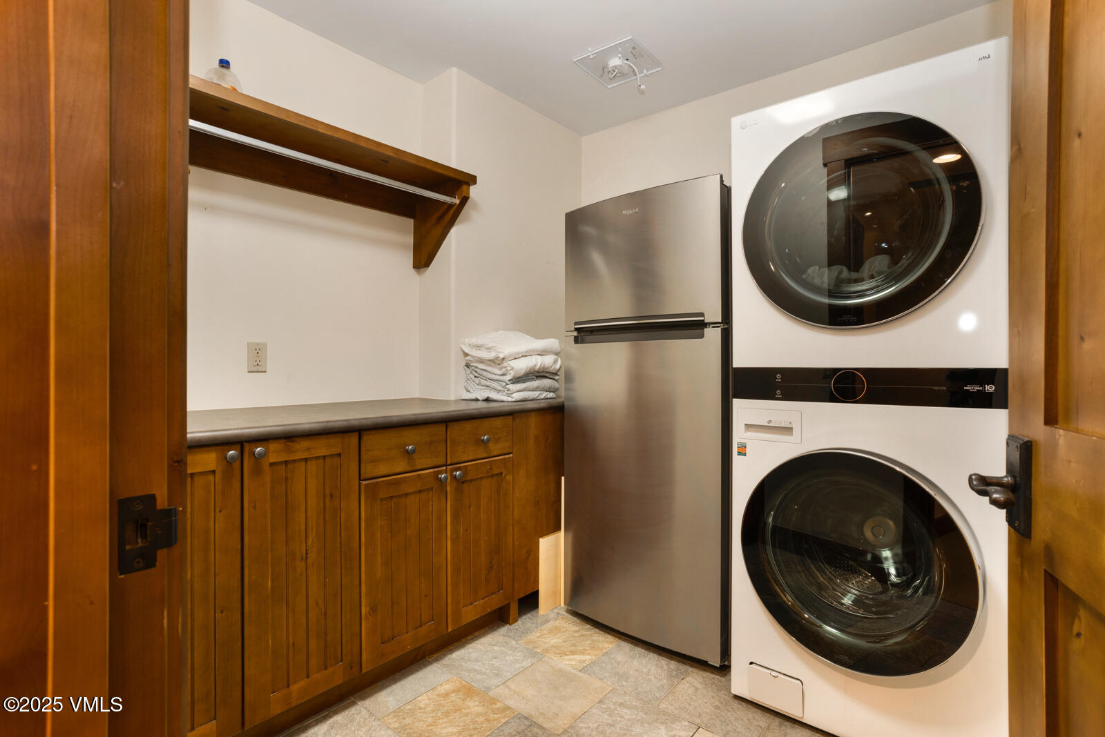 Gypsum, Colorado 81637, United States, 5 Bedrooms Bedrooms, ,6 BathroomsBathrooms,Residential,Active,90910