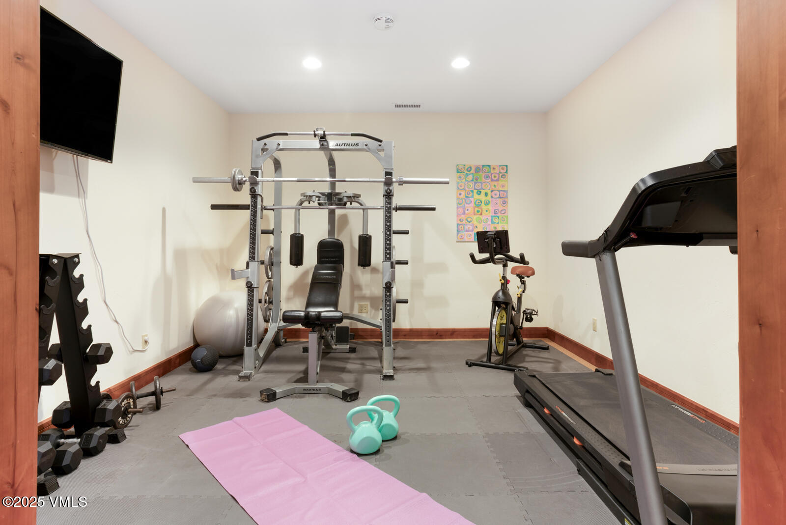 Gypsum, Colorado 81637, United States, 5 Bedrooms Bedrooms, ,6 BathroomsBathrooms,Residential,Active,90910