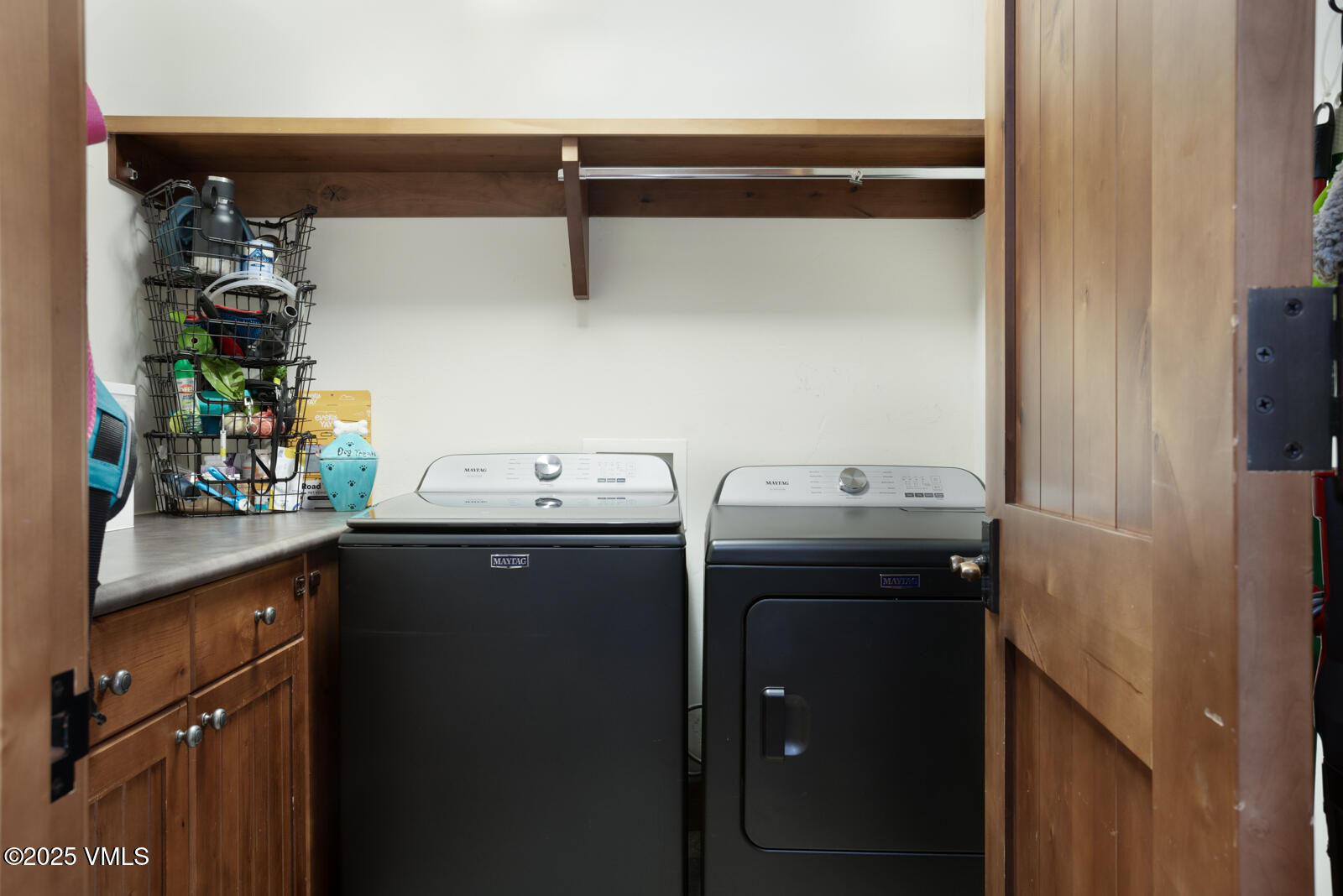 Gypsum, Colorado 81637, United States, 5 Bedrooms Bedrooms, ,6 BathroomsBathrooms,Residential,Active,90910