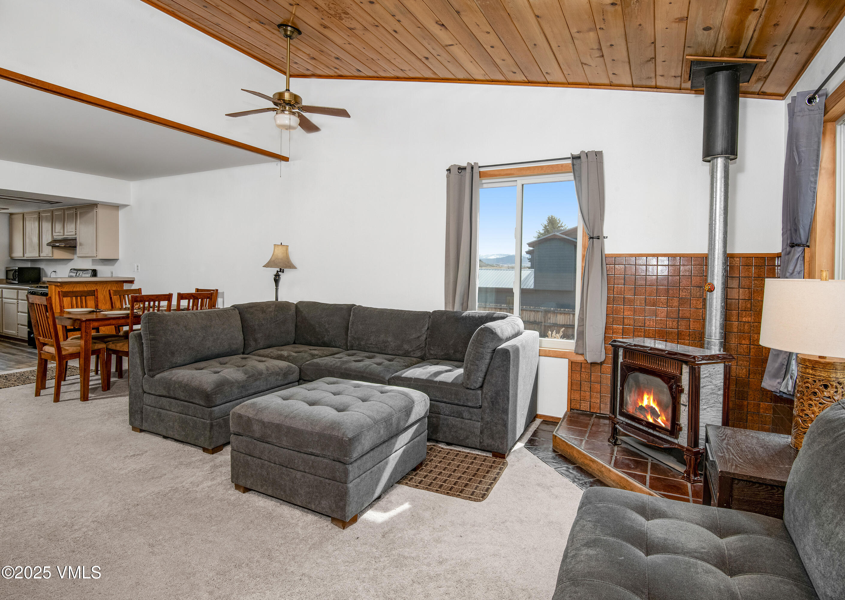 Gypsum, Colorado 81637, United States, 3 Bedrooms Bedrooms, ,2 BathroomsBathrooms,Residential,Active,94844