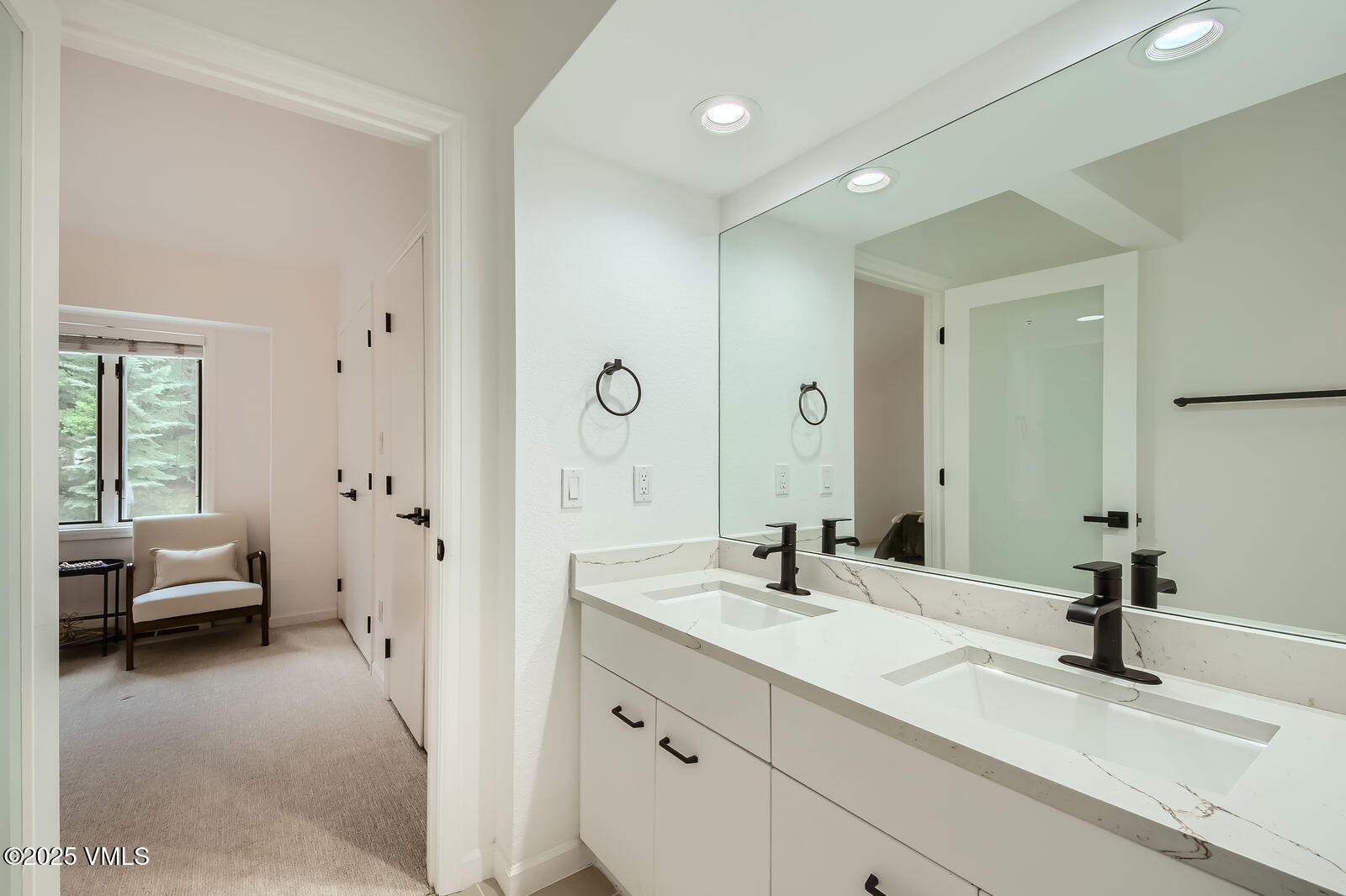 Vail, Colorado 81657, United States, 4 Bedrooms Bedrooms, ,3 BathroomsBathrooms,Residential,Active,155361