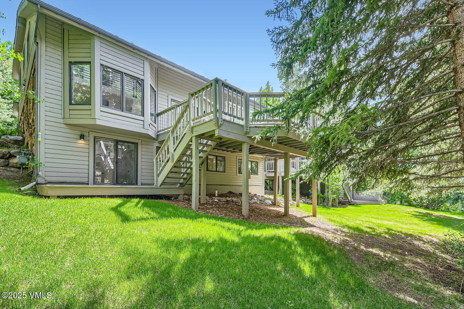 Vail, Colorado 81657, United States, 4 Bedrooms Bedrooms, ,3 BathroomsBathrooms,Residential,Active,155361