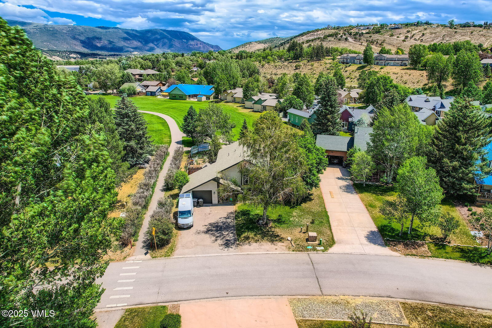 Eagle, Colorado 81631, United States, 4 Bedrooms Bedrooms, ,2 BathroomsBathrooms,Residential,Active,160022