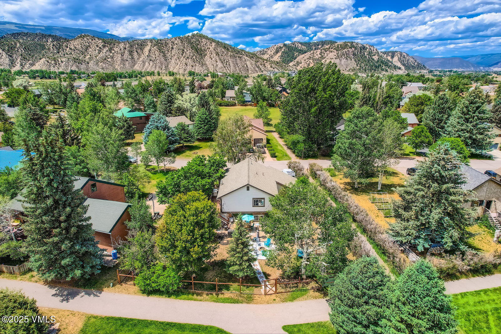 Eagle, Colorado 81631, United States, 4 Bedrooms Bedrooms, ,2 BathroomsBathrooms,Residential,Active,160022