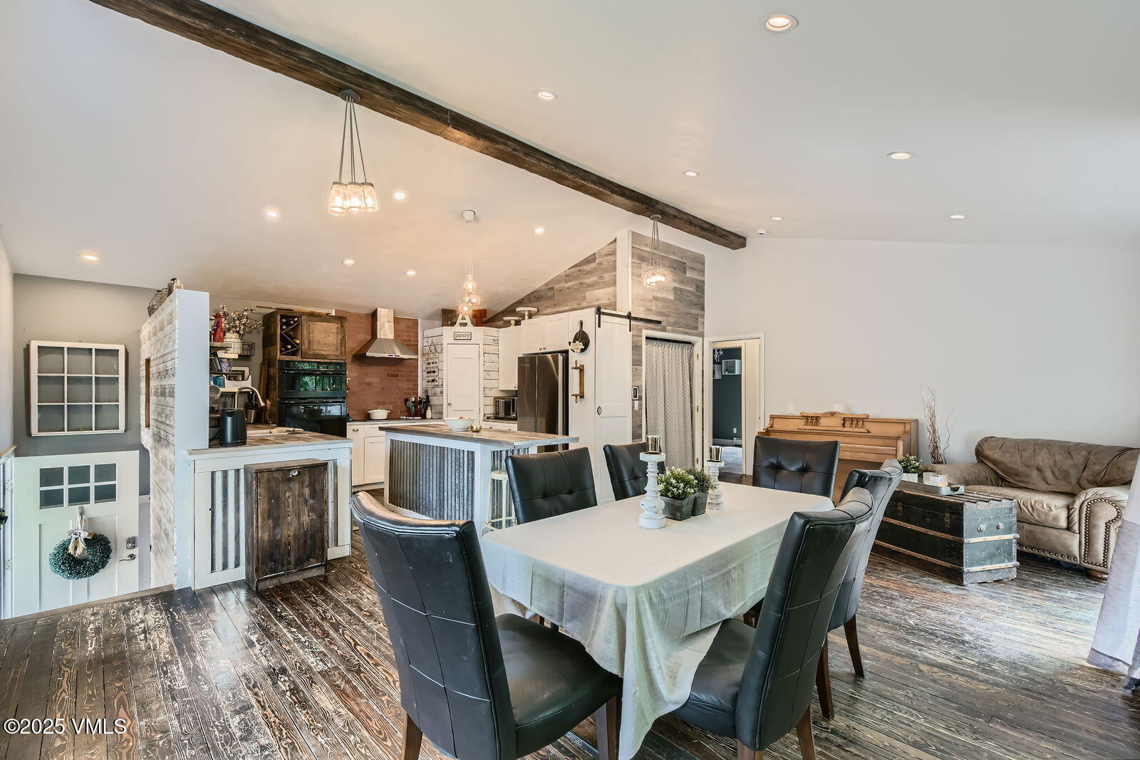 Eagle, Colorado 81631, United States, 4 Bedrooms Bedrooms, ,2 BathroomsBathrooms,Residential,Active,160022