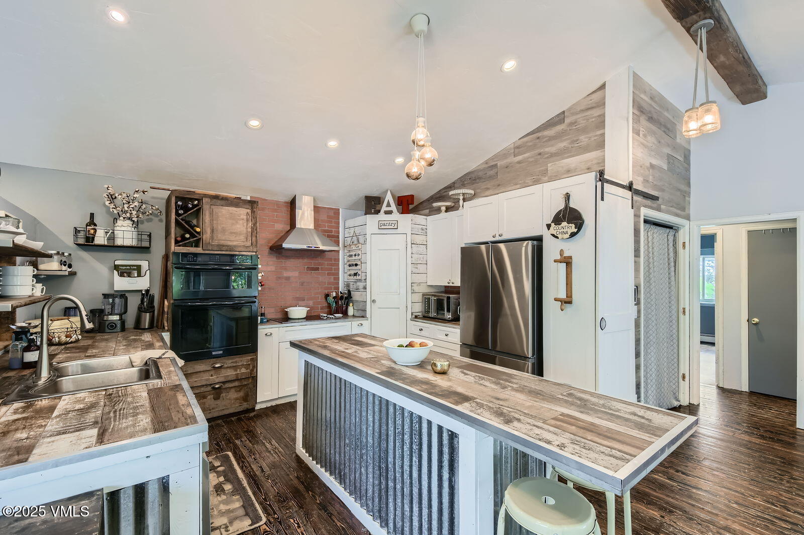 Eagle, Colorado 81631, United States, 4 Bedrooms Bedrooms, ,2 BathroomsBathrooms,Residential,Active,160022