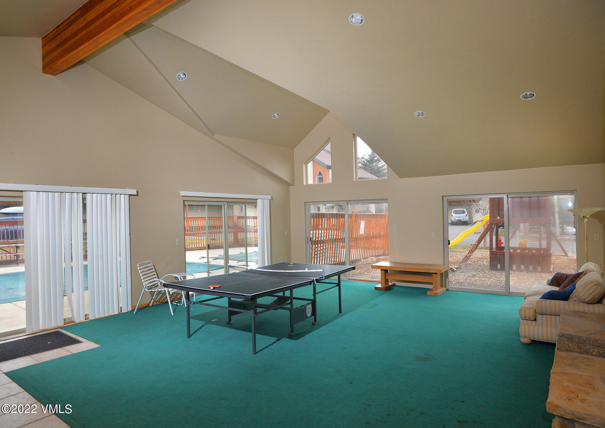 Edwards, Colorado 81632, United States, 4 Bedrooms Bedrooms, ,4 BathroomsBathrooms,Residential,Pending,88892