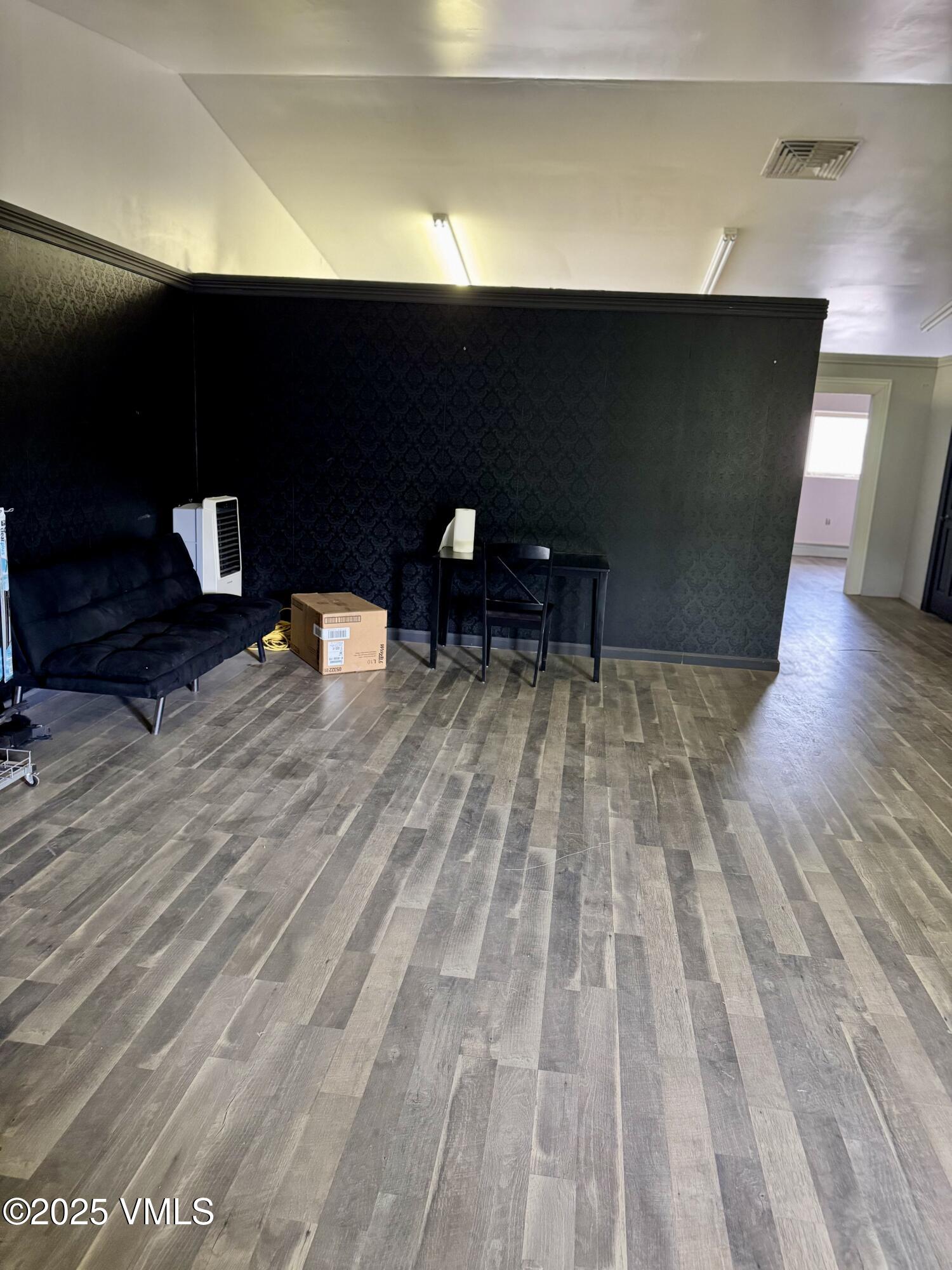 Eagle, Colorado 81631, United States, ,Commercial,Pending,124007