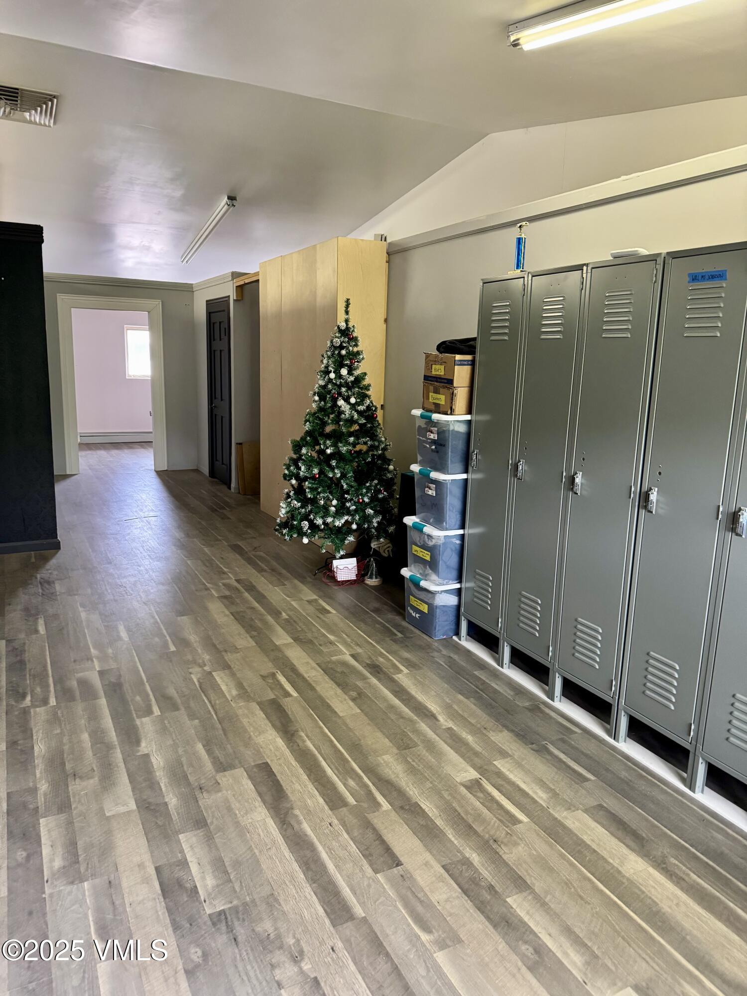 Eagle, Colorado 81631, United States, ,Commercial,Pending,124007