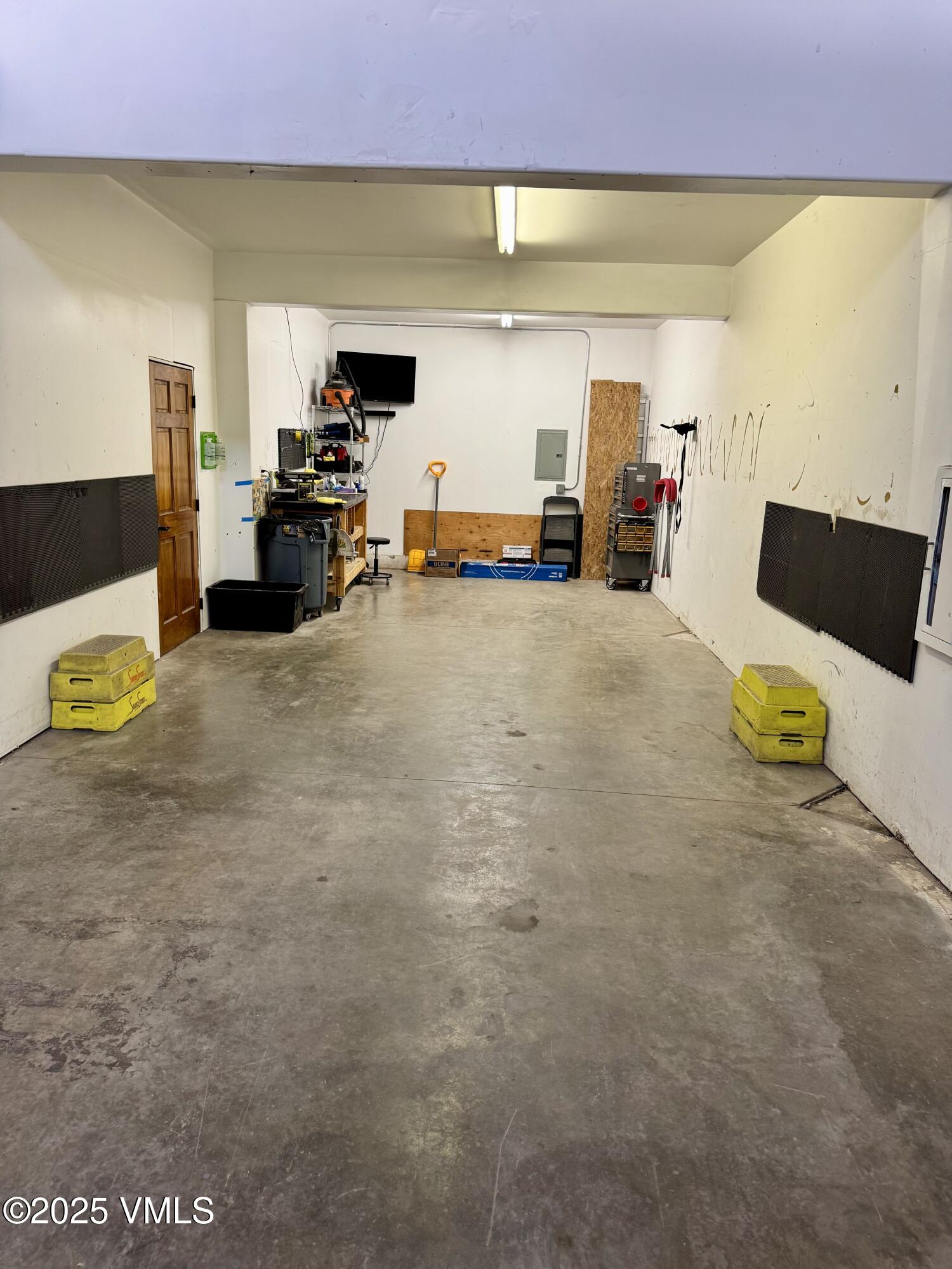 Eagle, Colorado 81631, United States, ,Commercial,Pending,124007