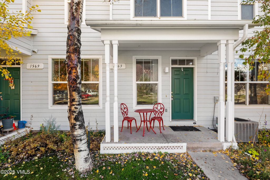 Photo of 1563 Breen Alley, Glenwood Springs, CO 81601 (MLS # 1012930)