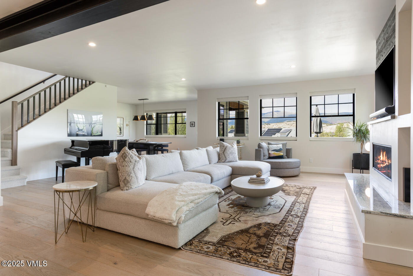 Eagle, Colorado 81631, United States, 5 Bedrooms Bedrooms, ,4 BathroomsBathrooms,Residential,Active,147081